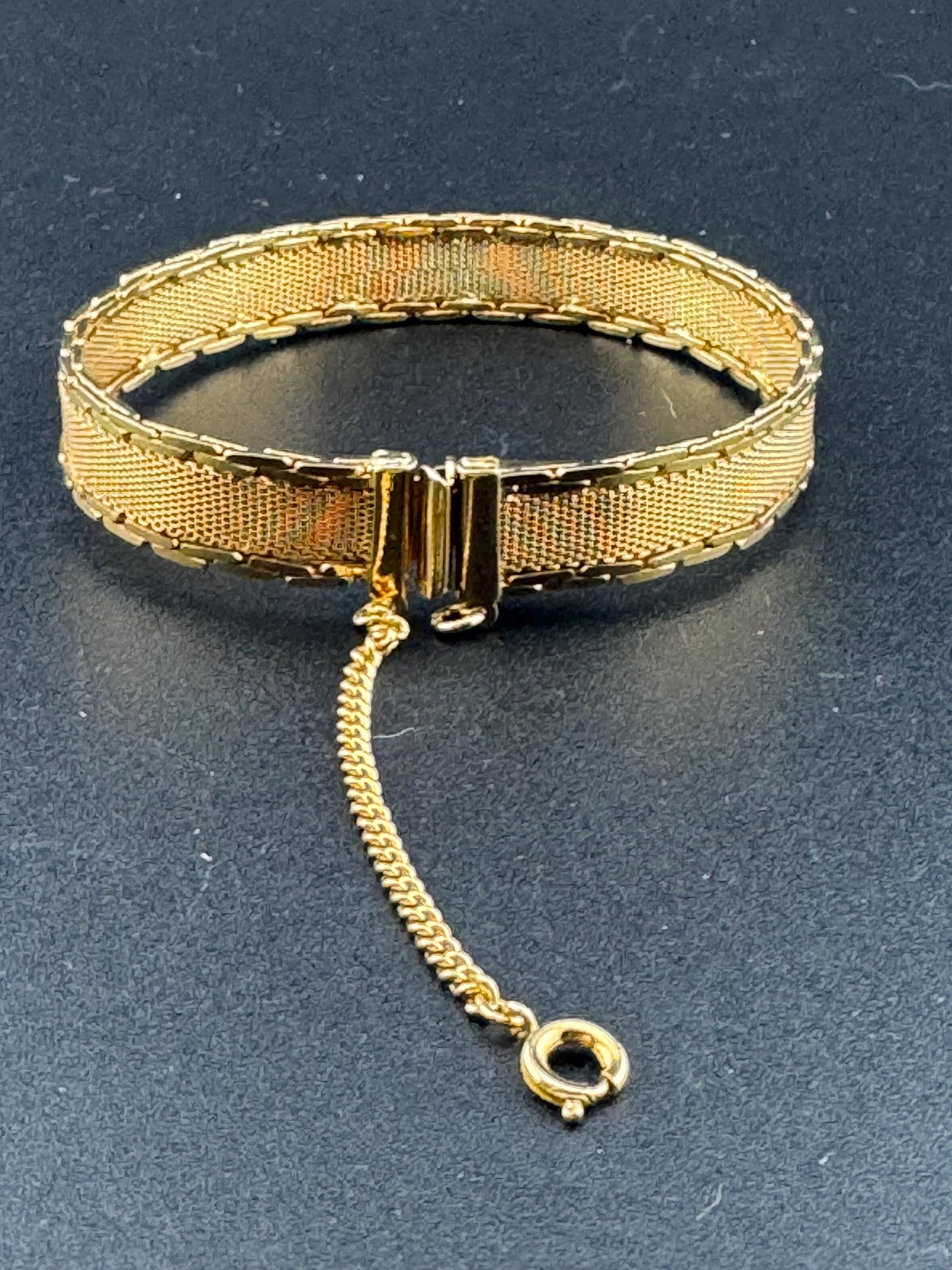 True Vintage pristine antique tone gold plated wide mesh flat link bangle bracelet 18.5 x 12mm old shop stock
