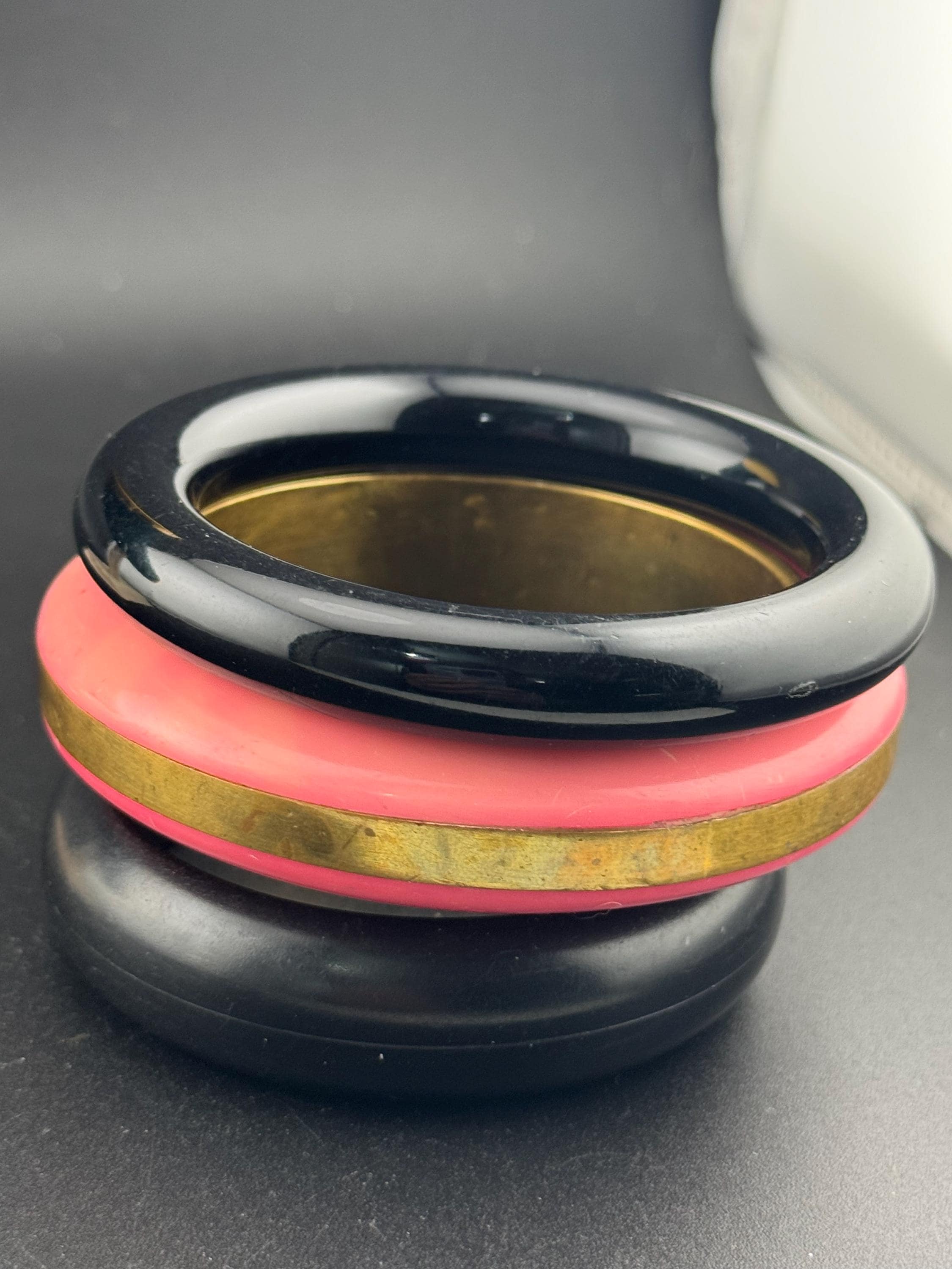 Vintage stack of black and pink Chunky stylish plastic bangles retro acrylic bracelets