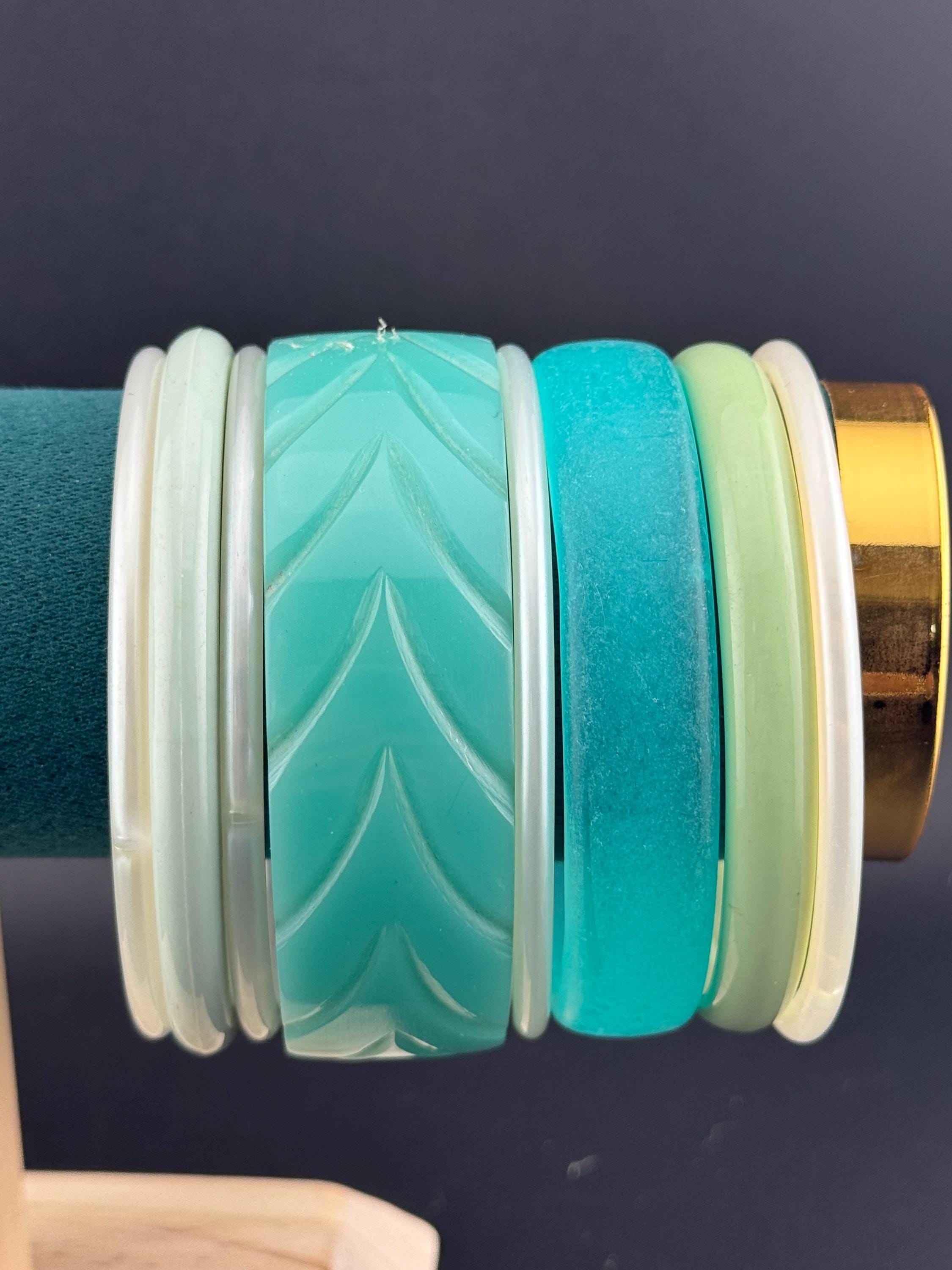 Vintage stack of light blue turquoise sage green tones chunky stylish plastic bangles retro acrylic bracelets