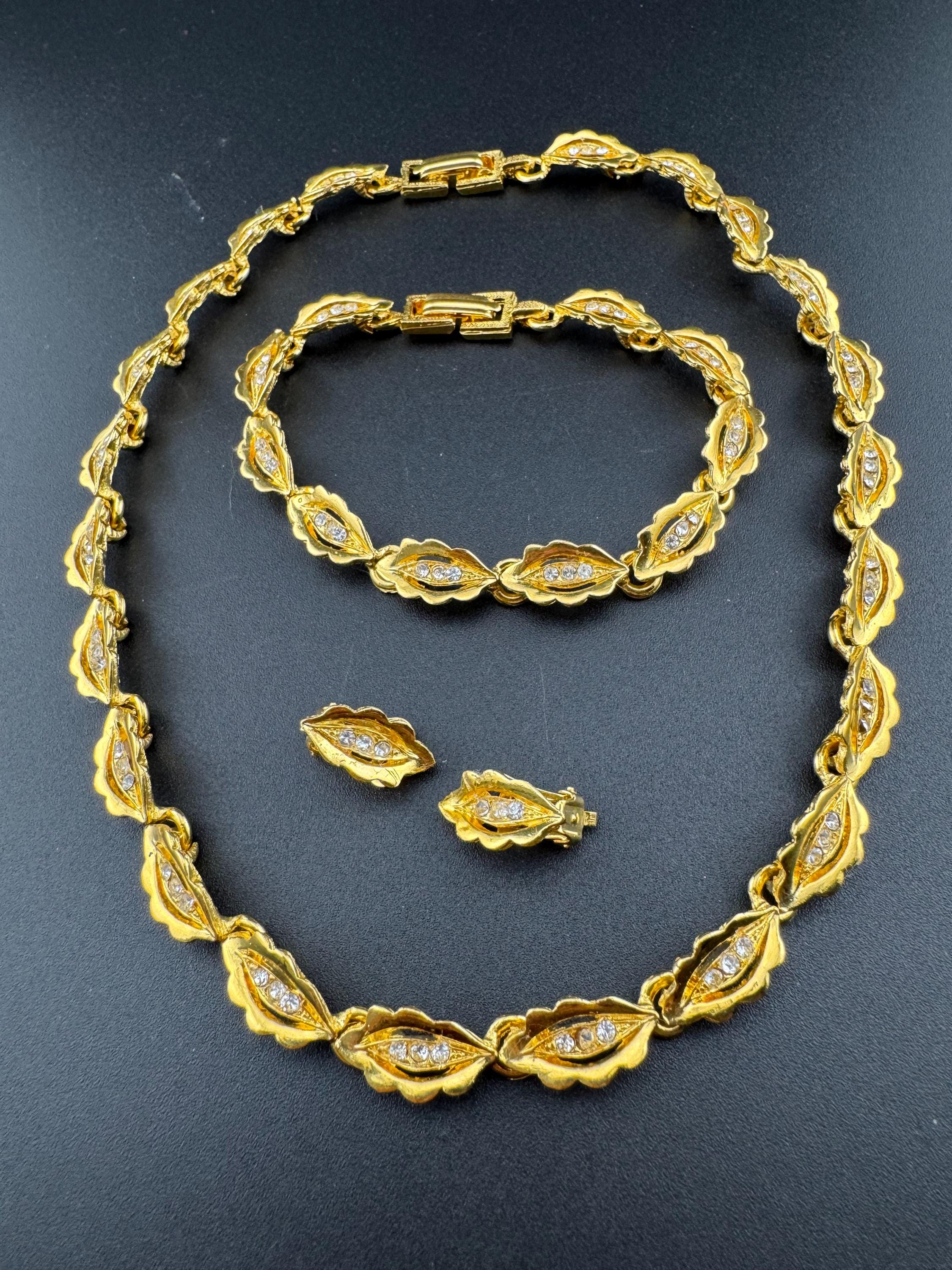 Vintage Gold Plated Rhinestone Leaf Jewelry Set: Choker, Bracelet, Earrings