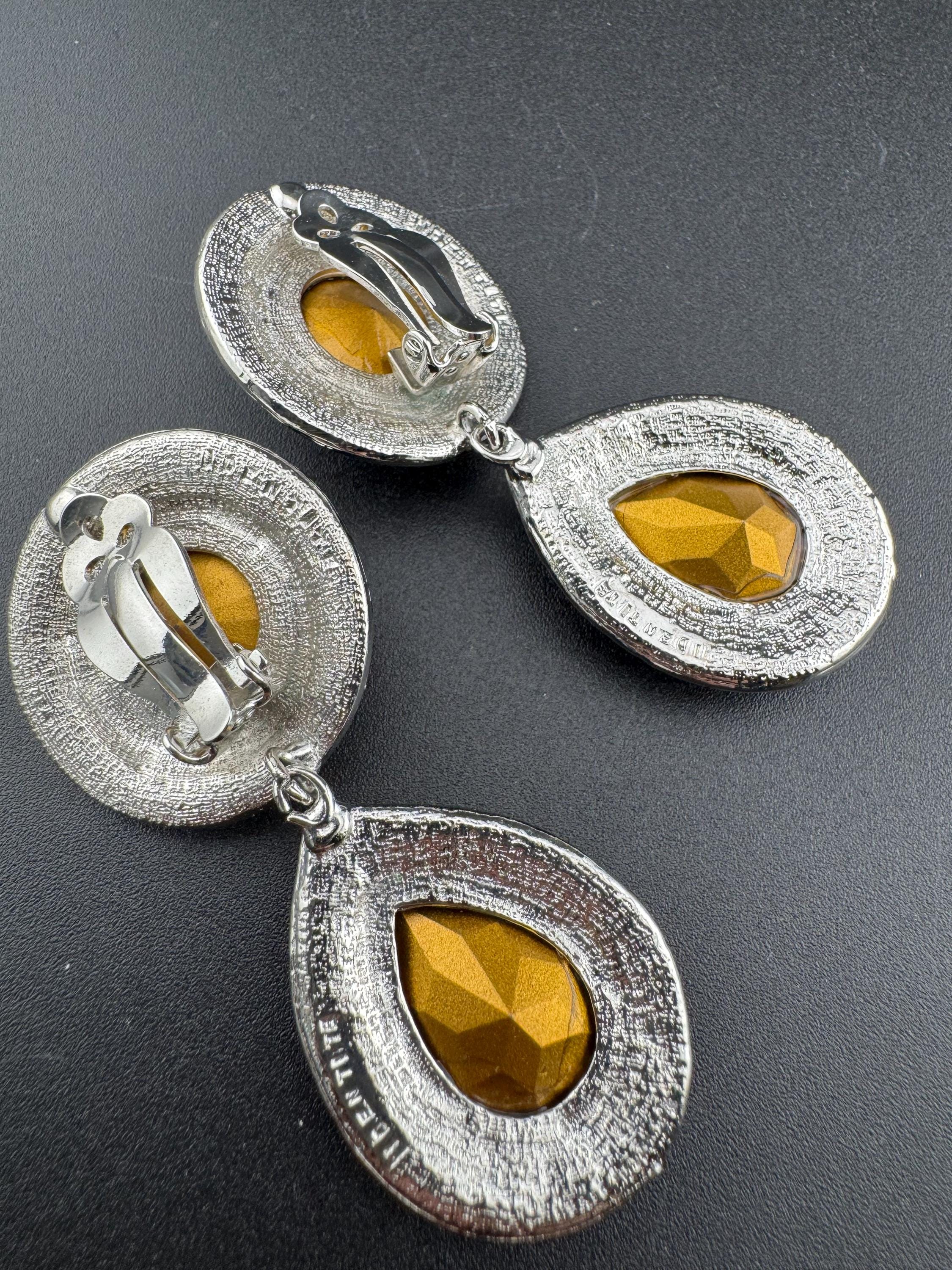 Vintage 80s Swarovski Crystal Teardrop Clip On Earrings