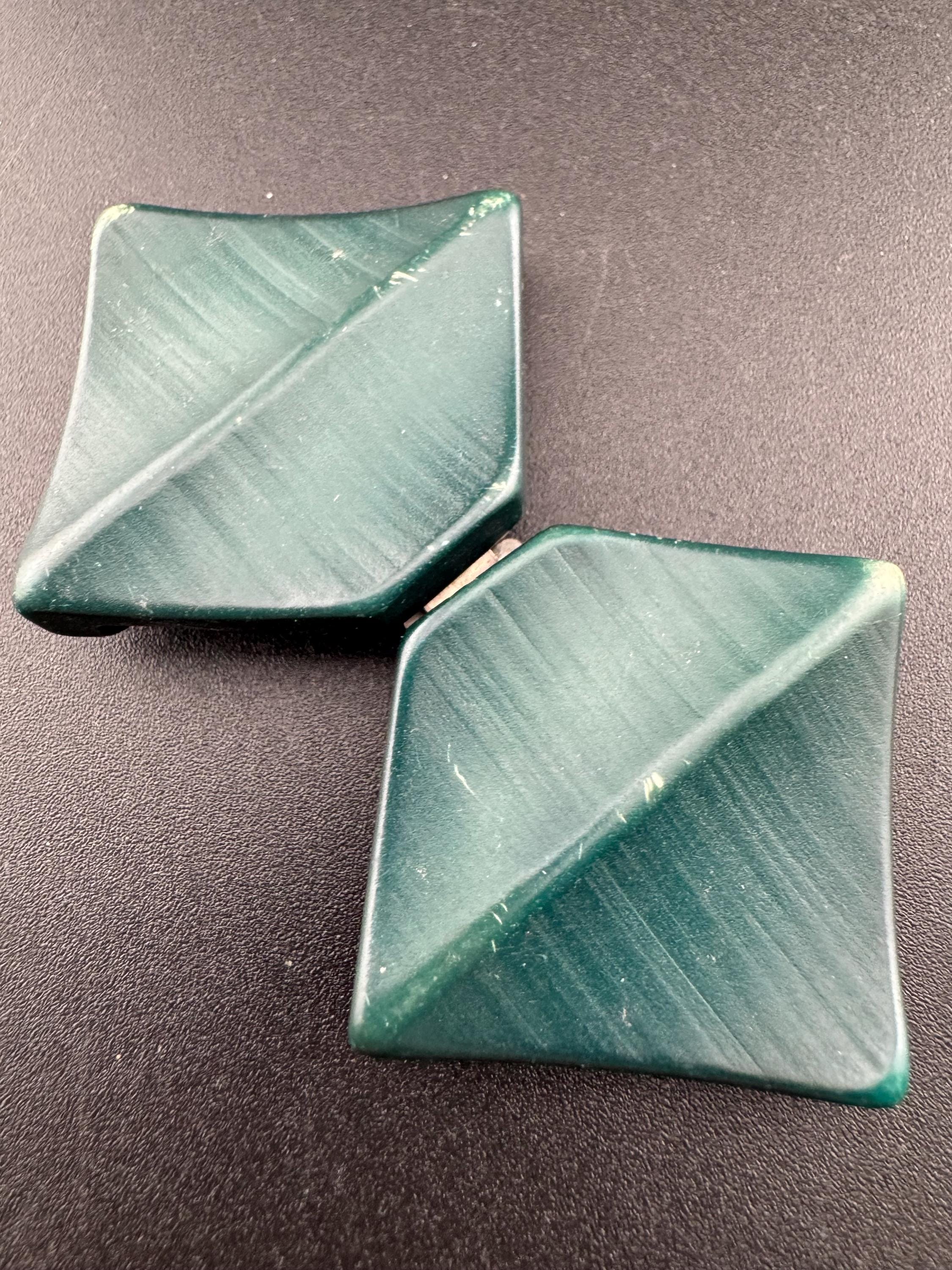 True Art Deco 2 part dark forest green plastic geometric sew on belt buckle
