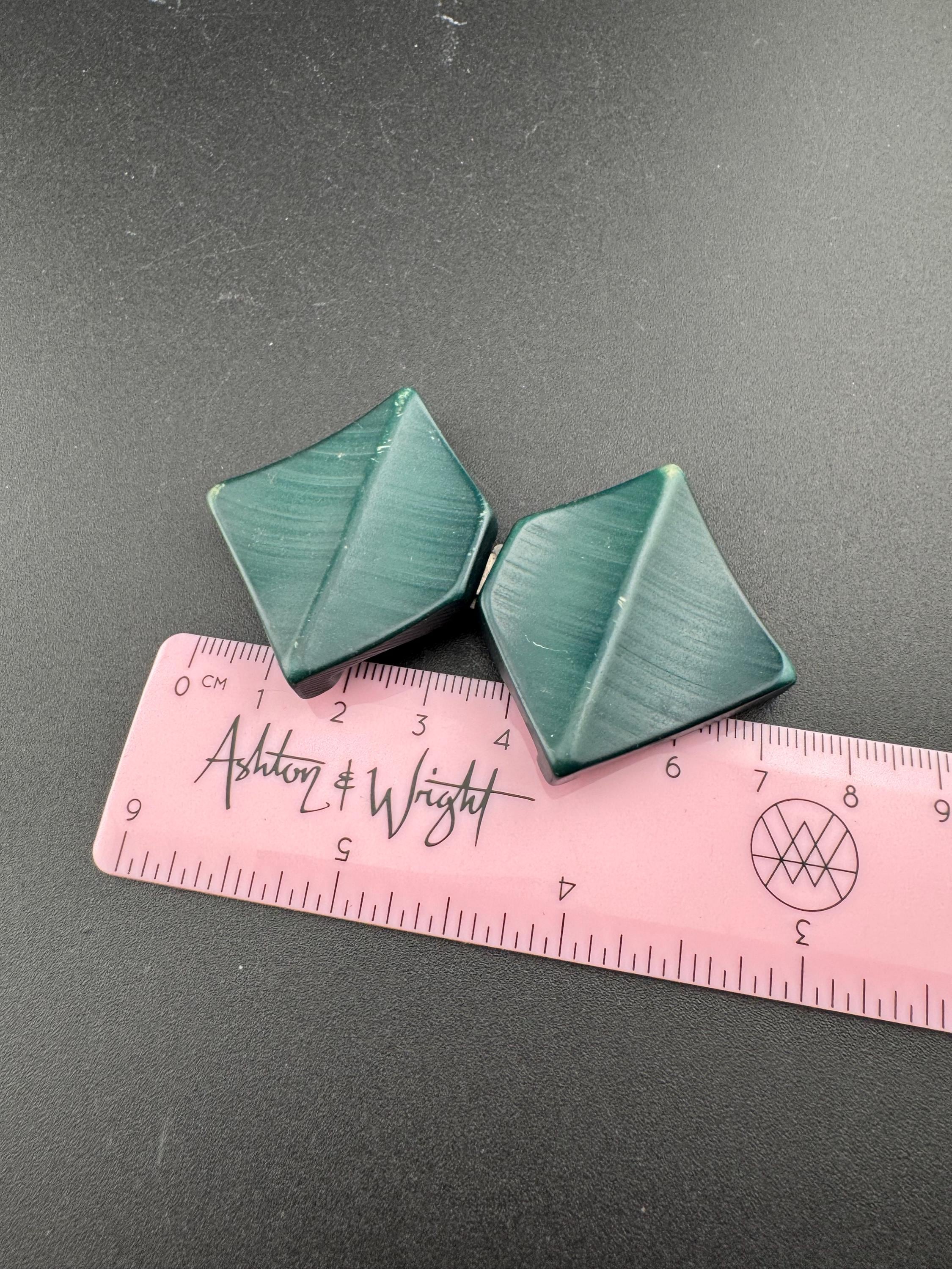 True Art Deco 2 part dark forest green plastic geometric sew on belt buckle