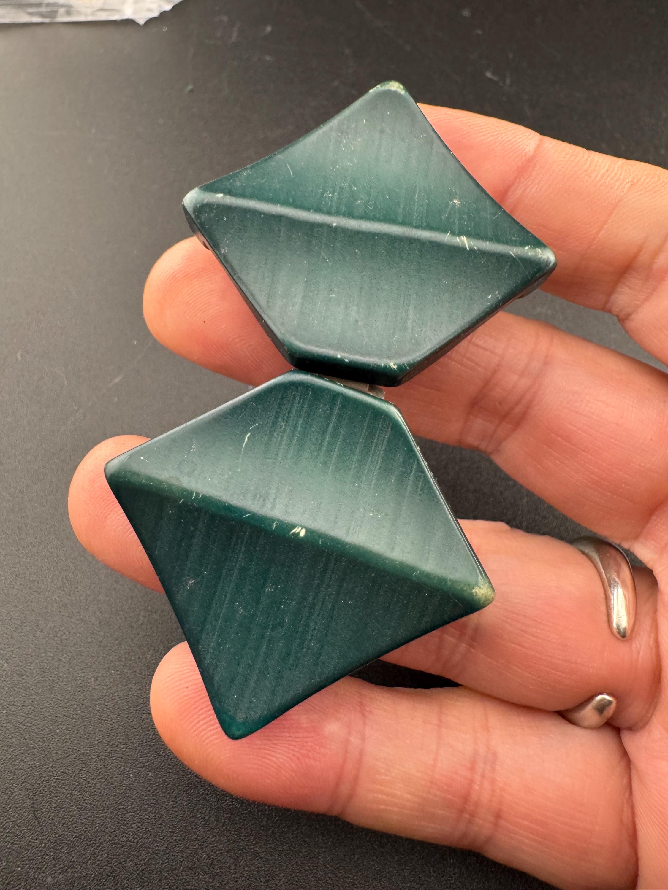 True Art Deco 2 part dark forest green plastic geometric sew on belt buckle