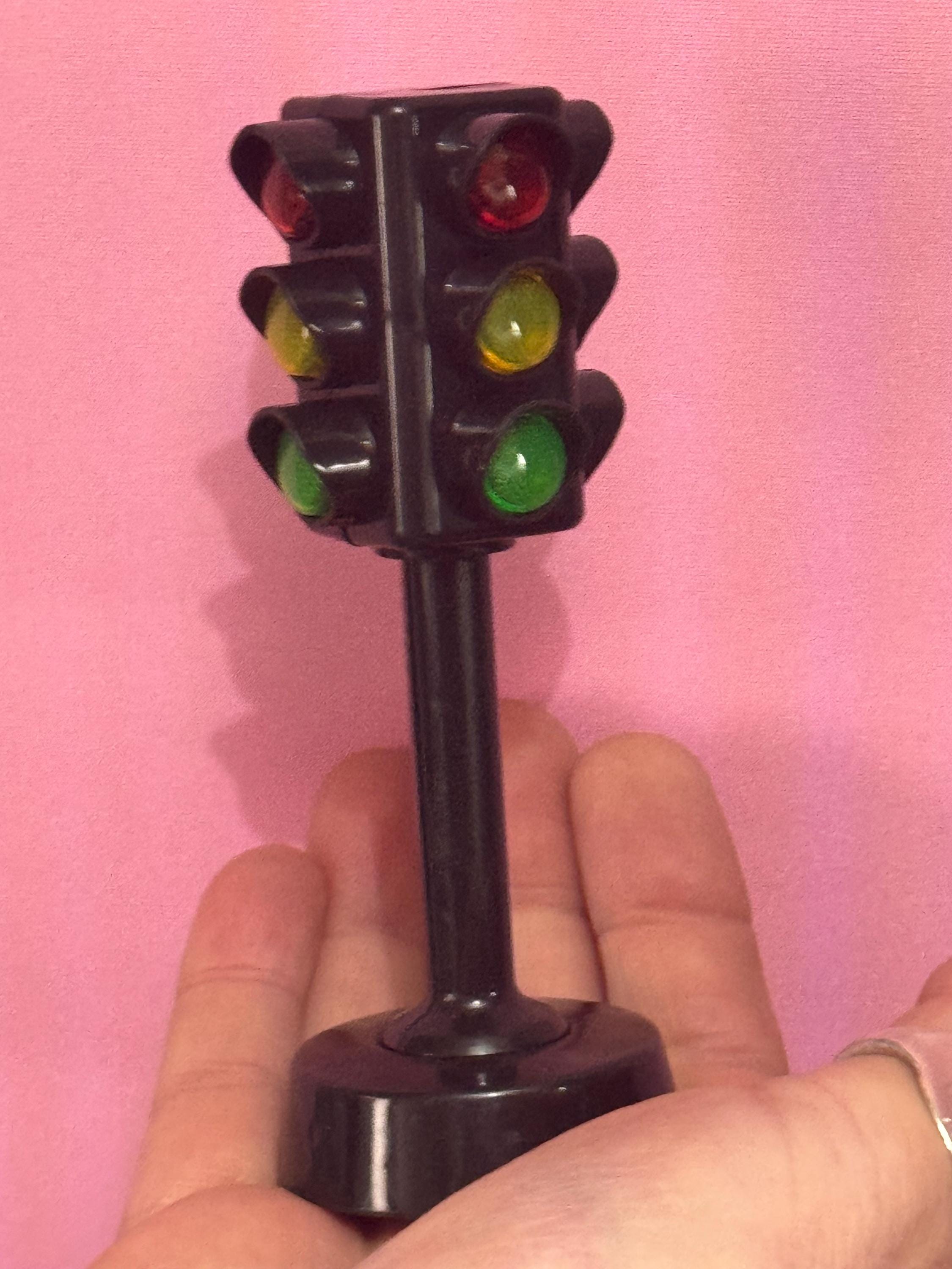 Miniature Traffic Light Cake Topper: Reusable Birthday Decoration