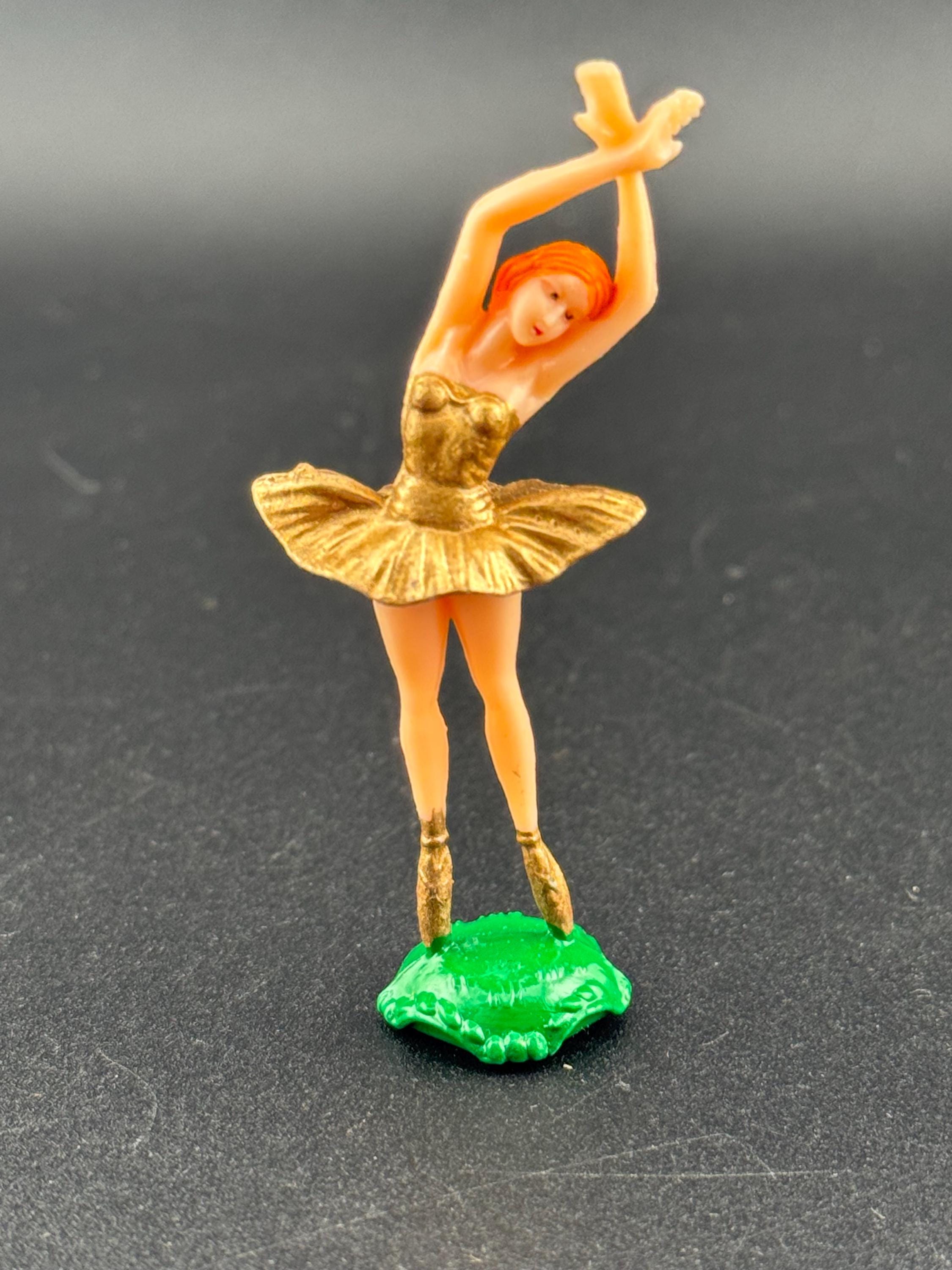 Vintage ballerina gold dress plastic Cake topper decoration old ballet dancer