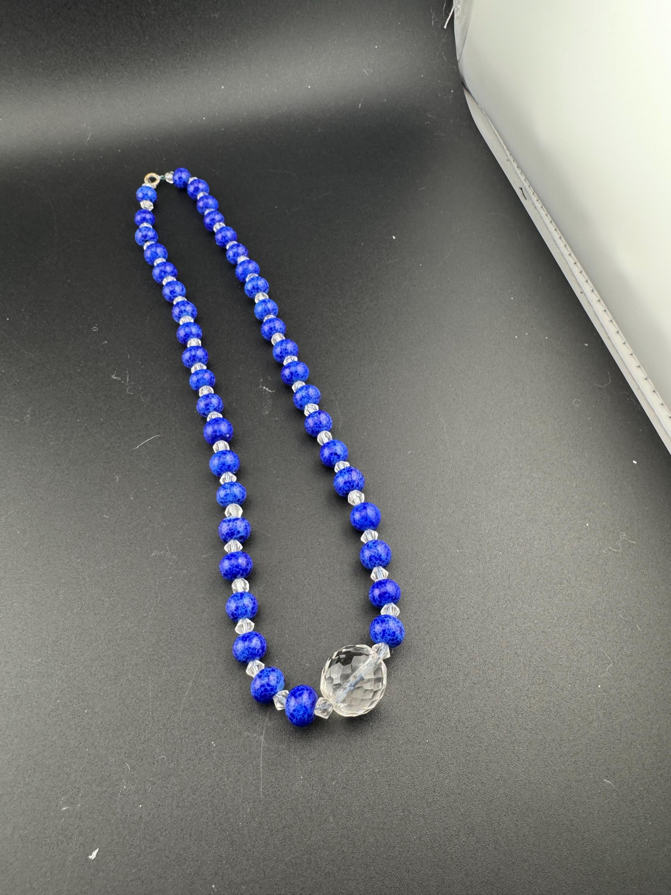 Vintage Art Deco Faux Lapis Lazuli Beaded Necklace (52cm)