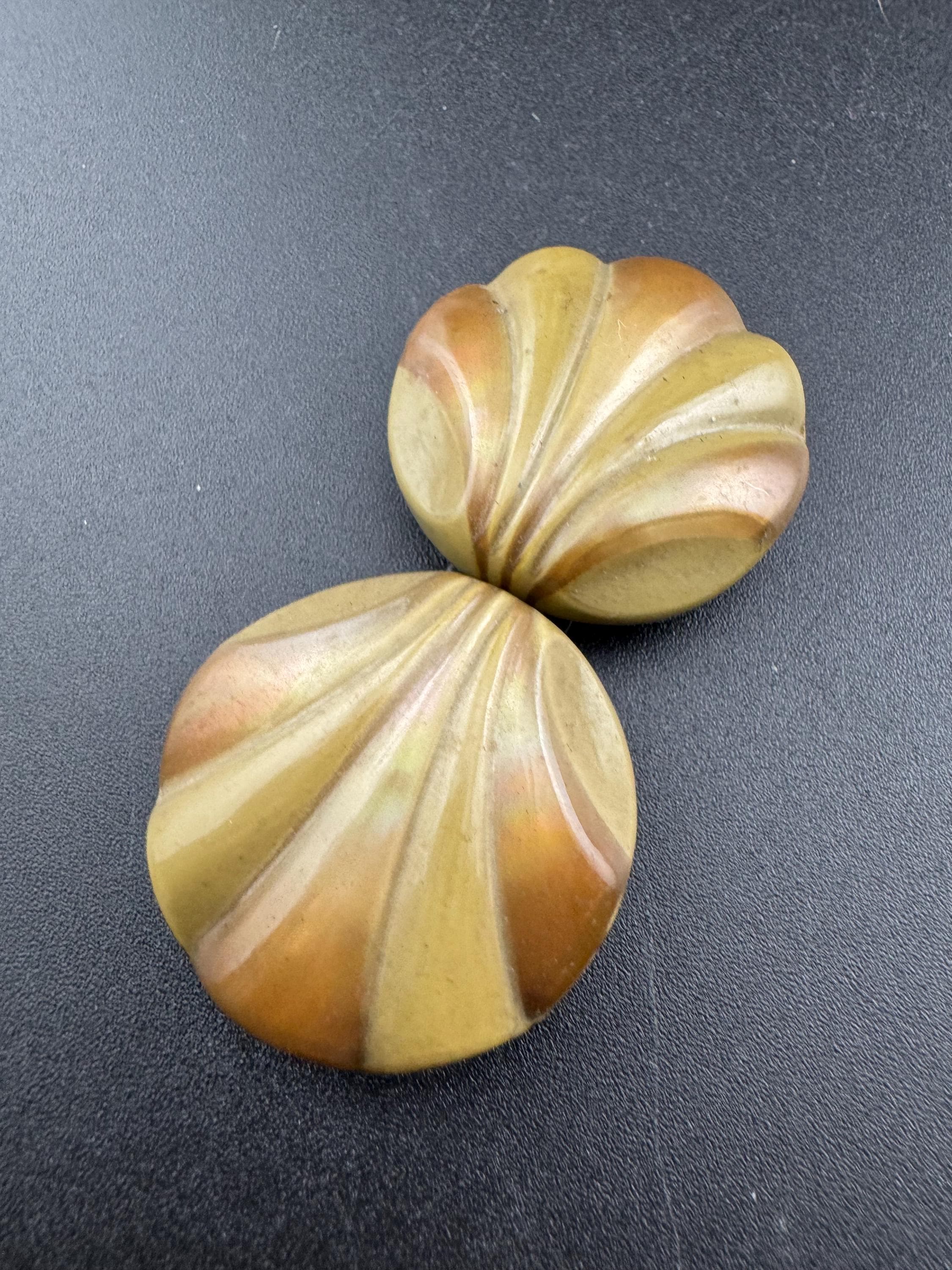 True Art Deco 2 part BROWN early plastic celluloid geometric domed belt buckle