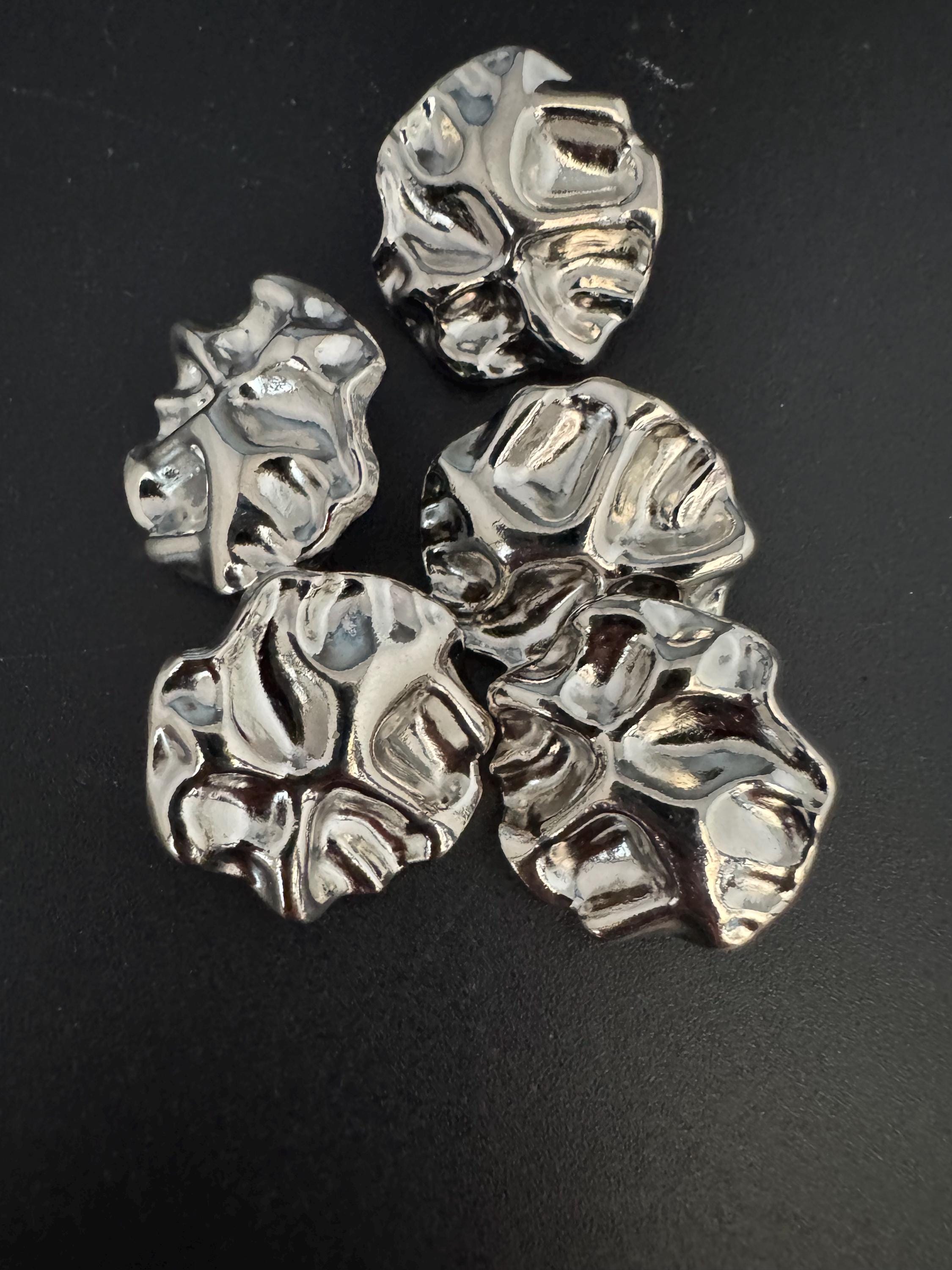 22mm silver tone irregular shaped metal buttons 5 pack