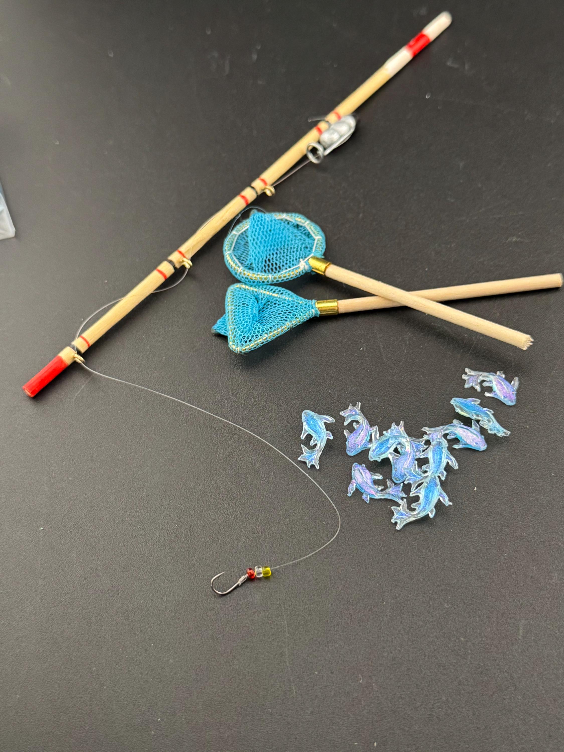 10 x 1.5cm miniature plastic blue fish pond seaside cake toppers cake decoration