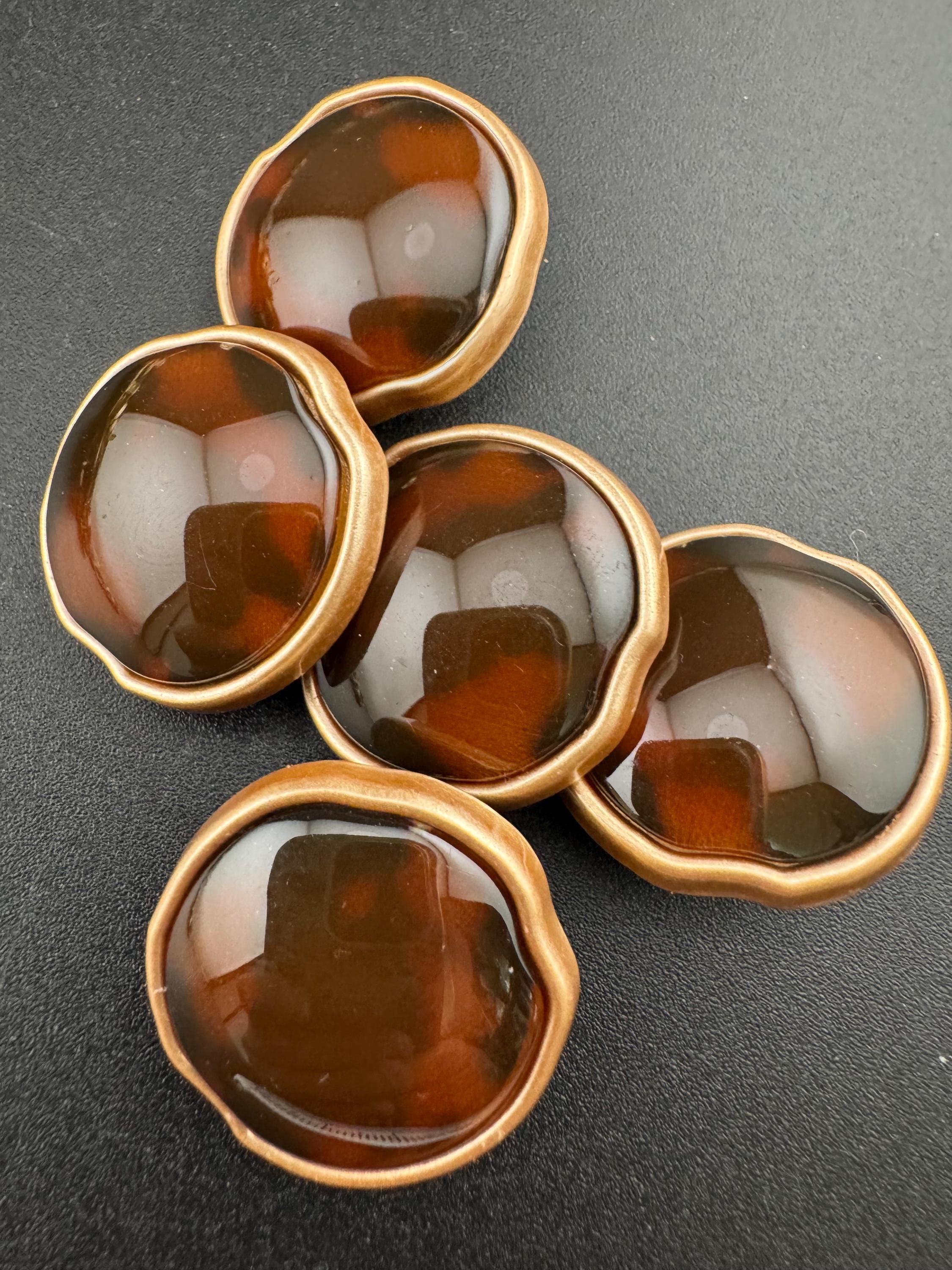 5pc Tortoiseshell Buttons: 25mm Brown Acrylic with Gold Shank