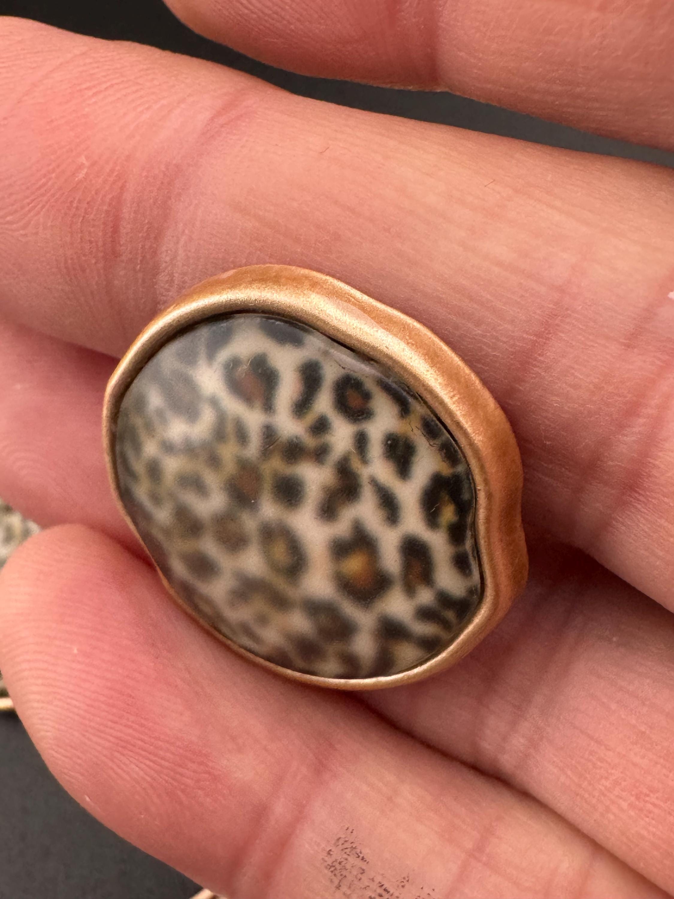 Leopard Print Sewing Buttons: Matte Gold Acrylic & Metal (5 Piece, 25mm)