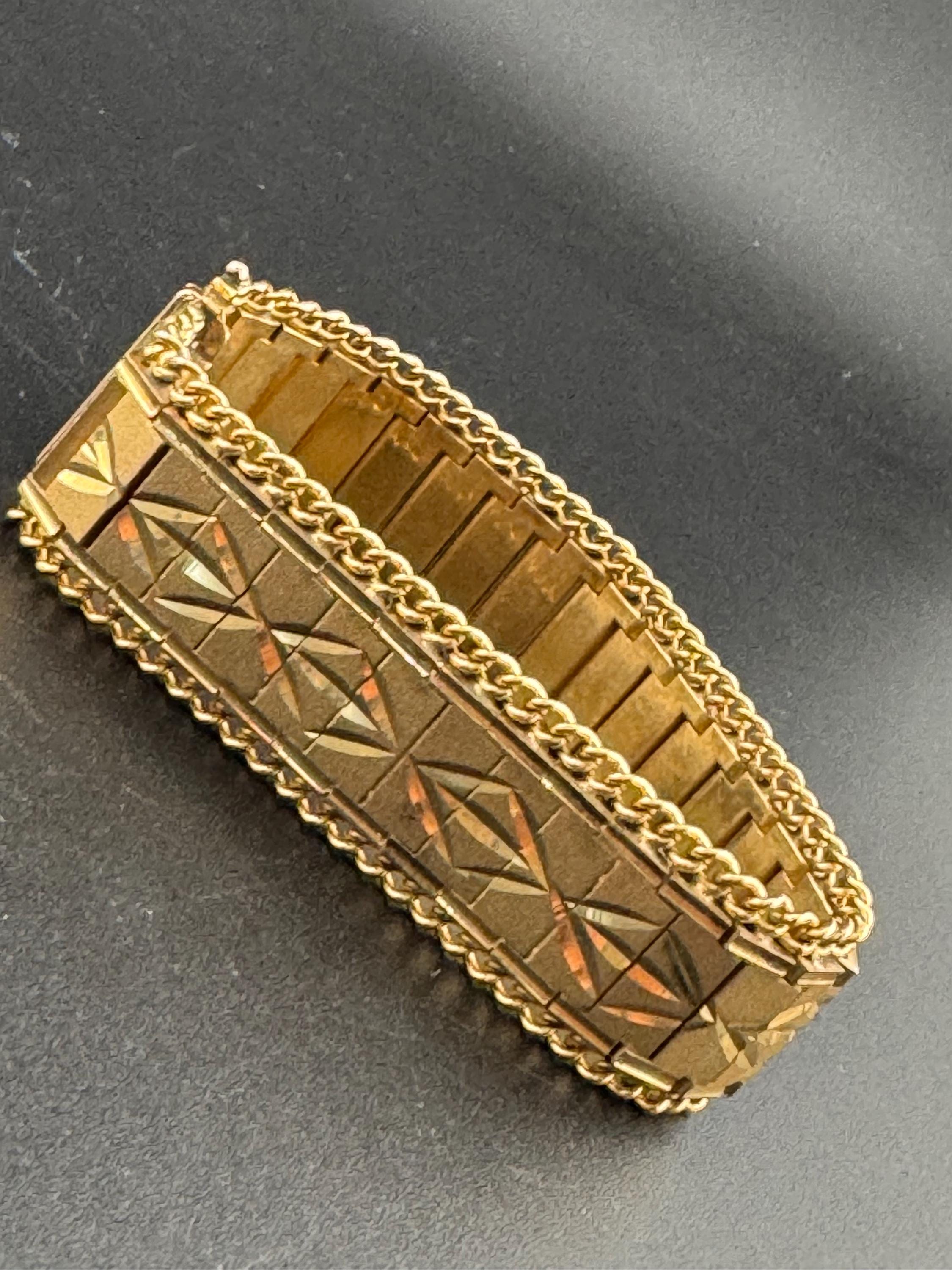 1970s articulated flat textured gold plated wide chain etched bracelet stamped MTL 7