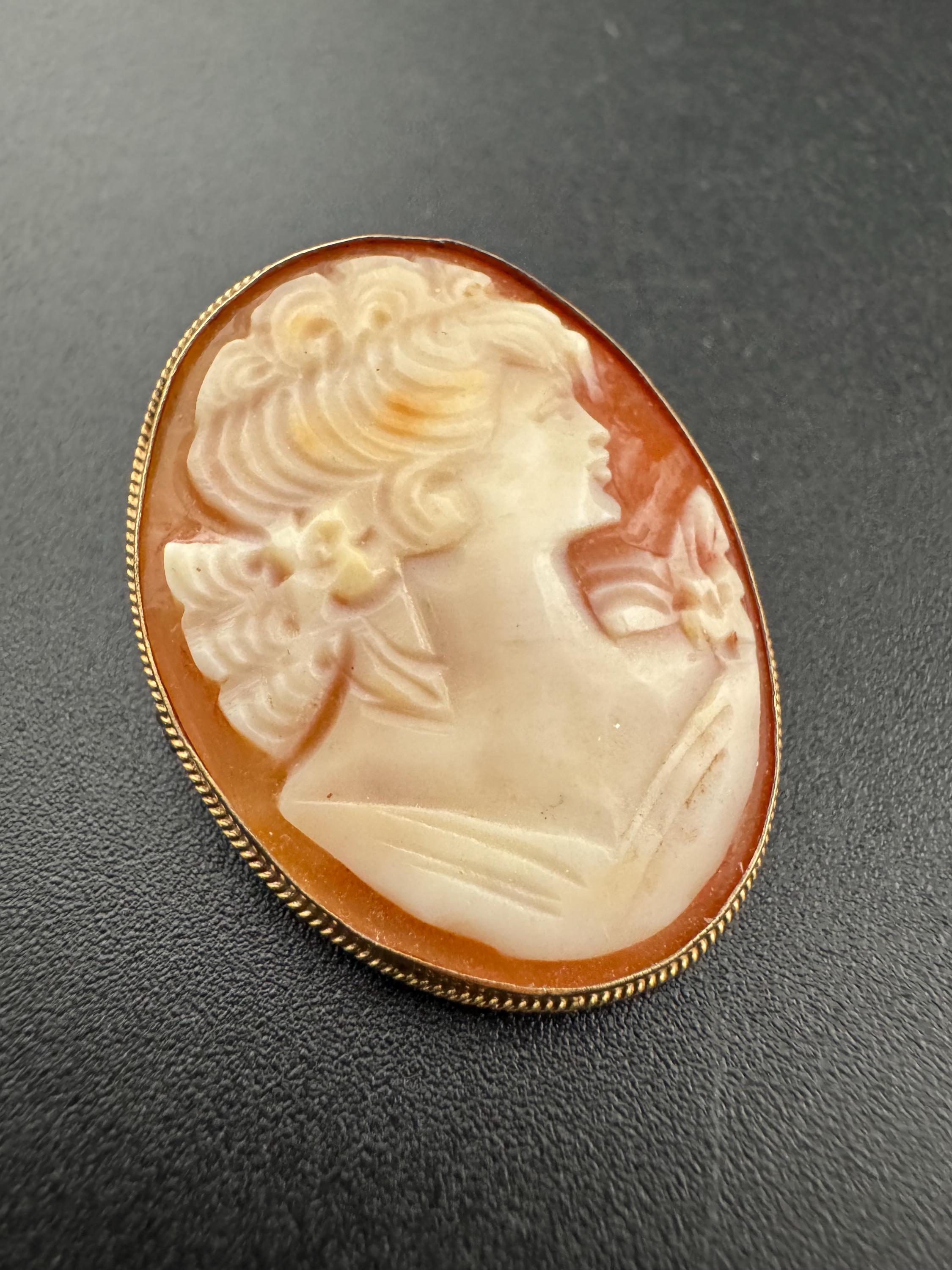 Vintage 9ct Gold Carved Shell Cameo Brooch Pendant - 1970s