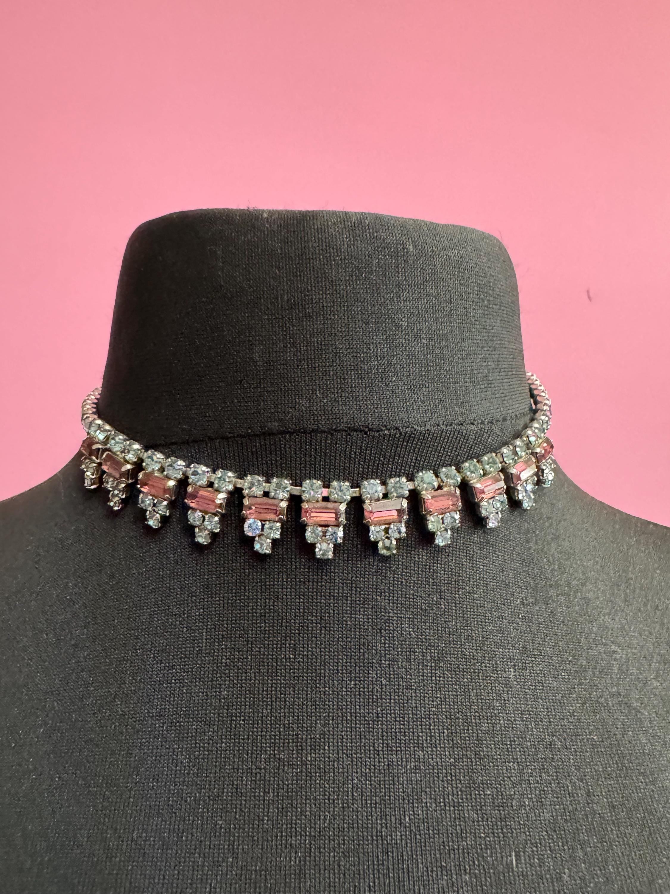 Petite 39cm Vintage Amethyst Purple Glass Rhinestone Diamanté Paste Necklace