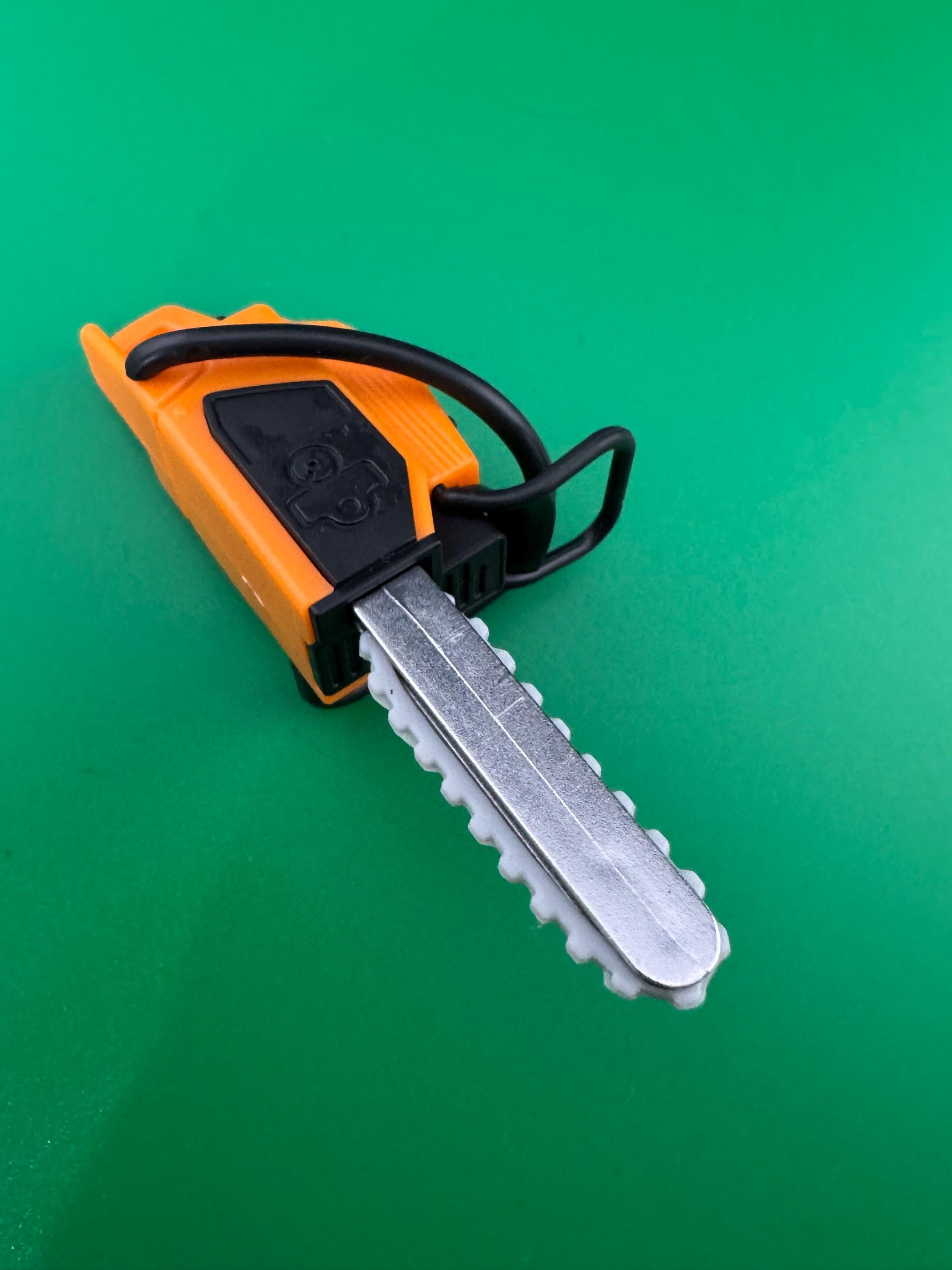 Miniature Chainsaw Cake Topper: Gardening Doll Scenery Decoration