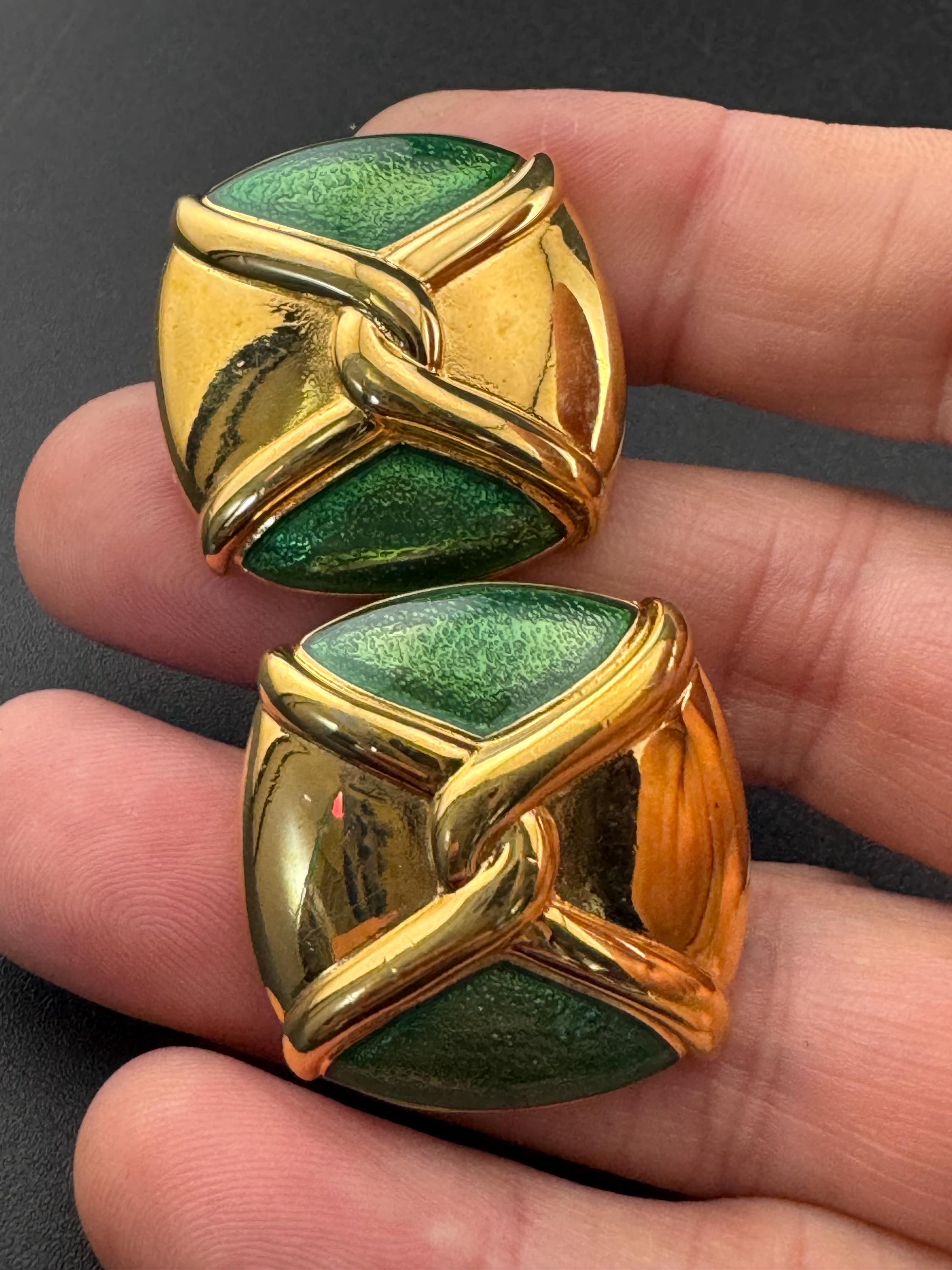 vintage oversized gold tone green enamel square 1980s clip on earrings 2.75cm