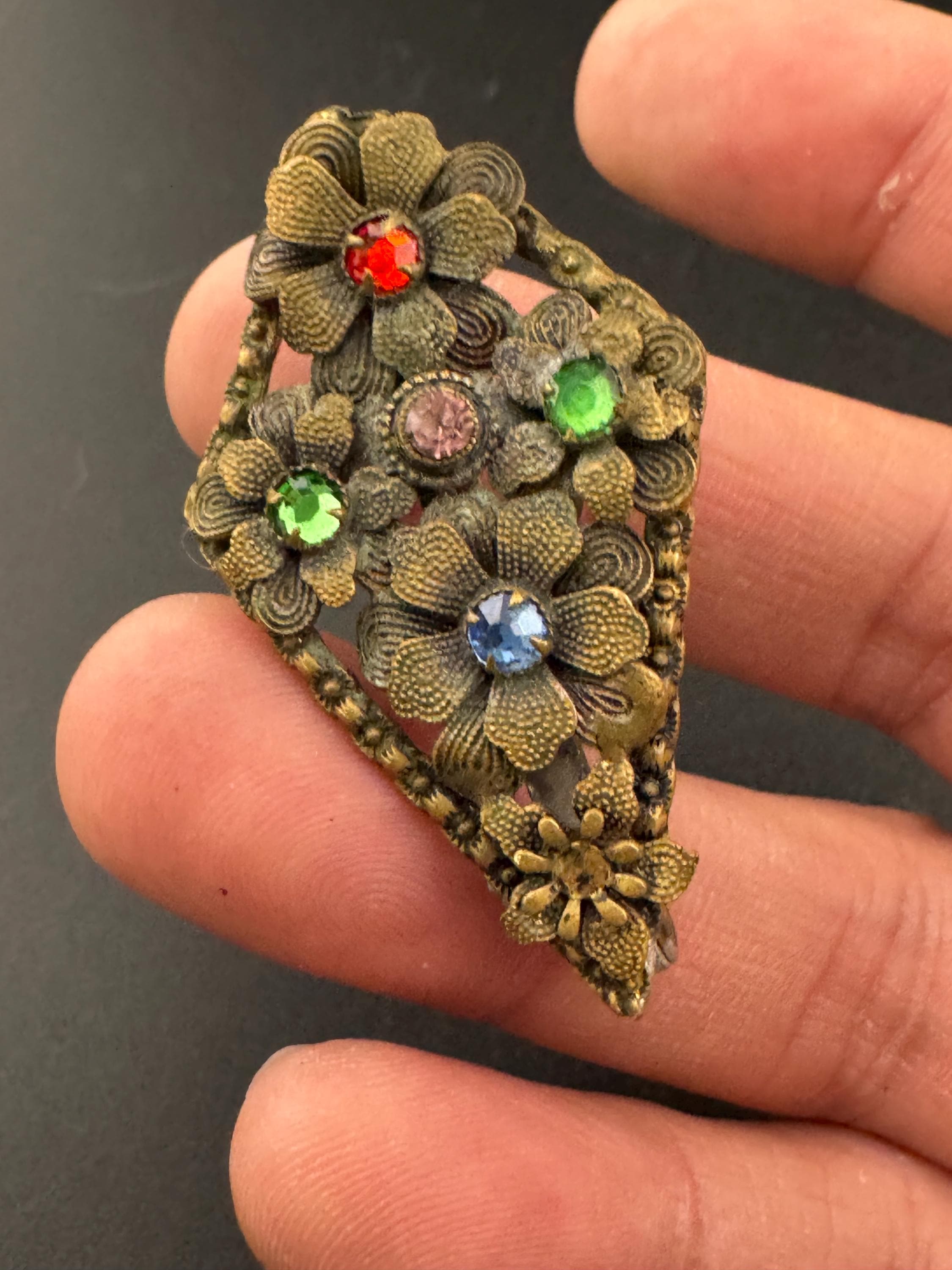 Small Czech Filigree Antique Brooch Emerald ruby sapphire Paste Rhinestone Diamanté Vintage 1920s