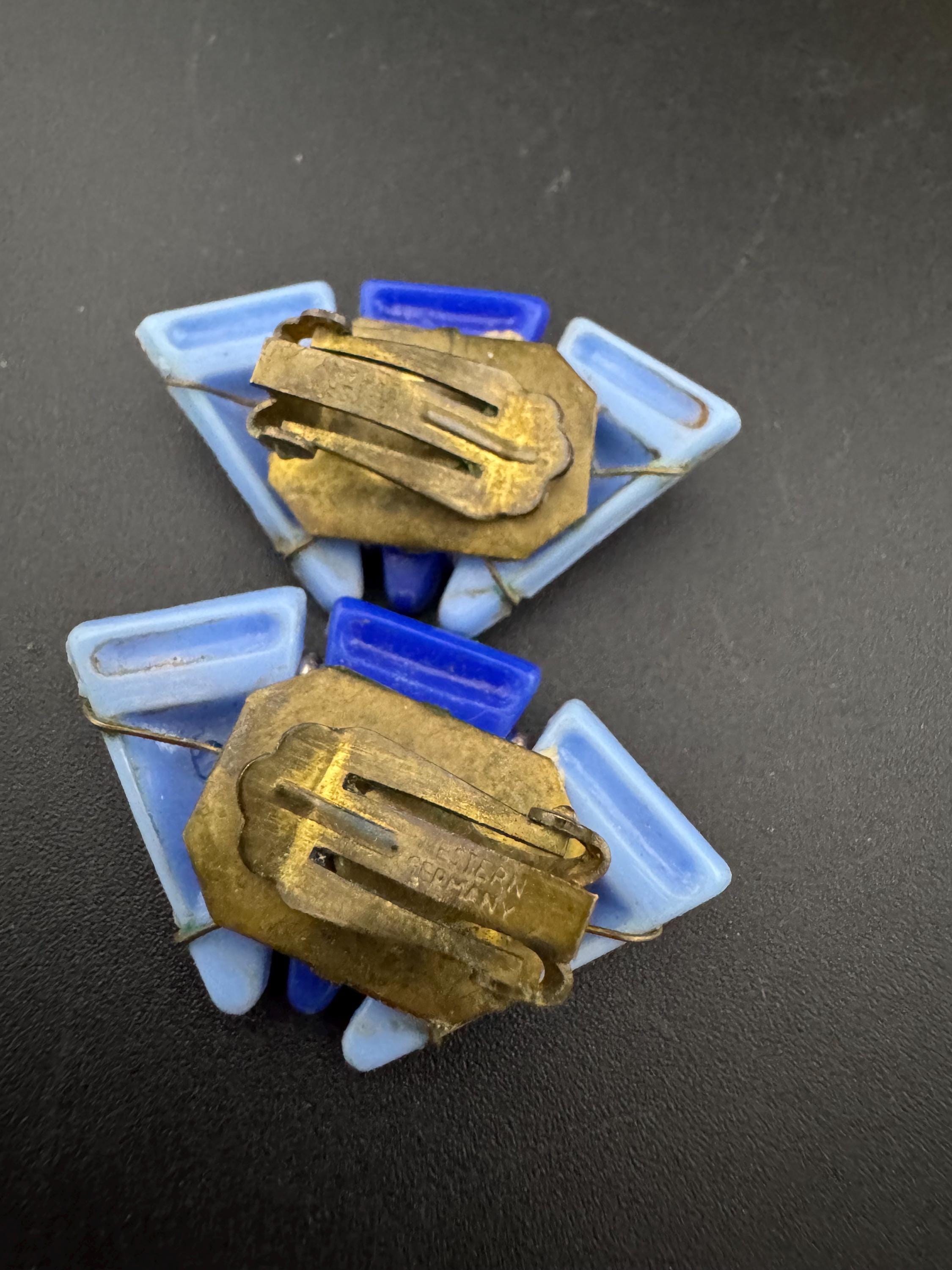 Vintage triangular blue and silver plastic panels Geometric large clip on earrings