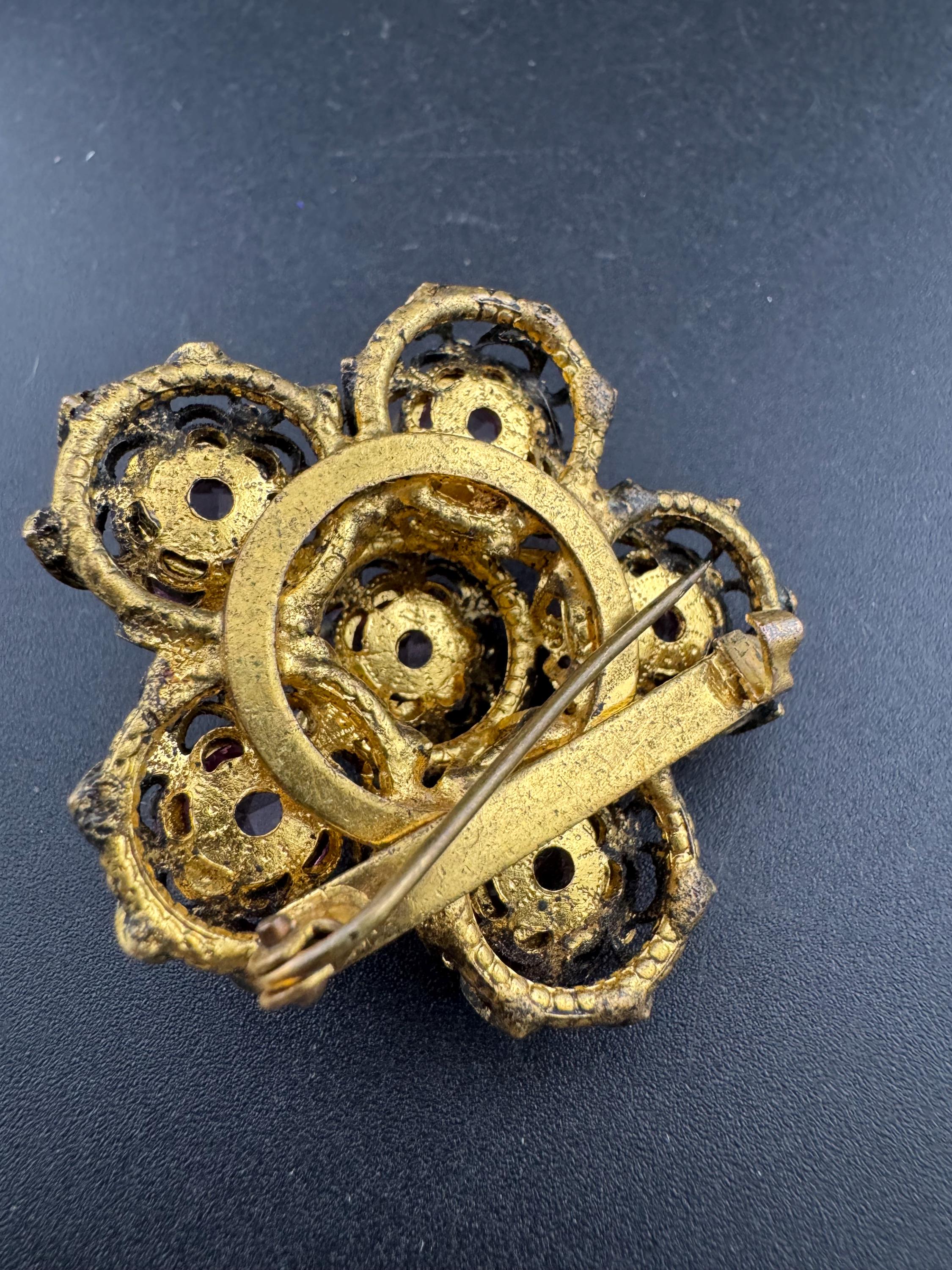 Vintage Pink Rhinestone Floral Brooch: Gold Tone Diamanté