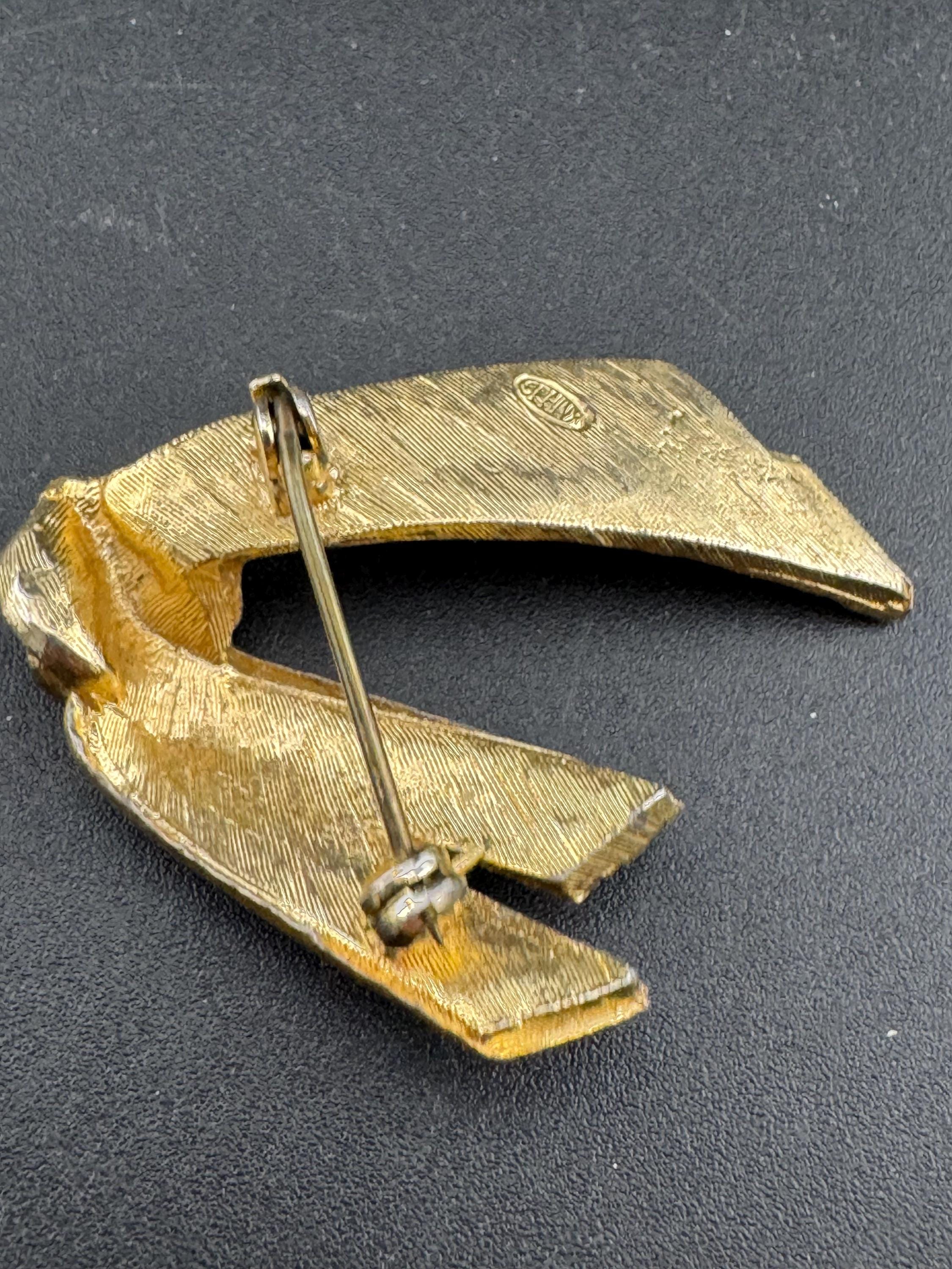 Signed sphinx vintage modernist mid century brushed gold tone turquoise beaded abstract bar bow brooch 4cm 1960s 1970s