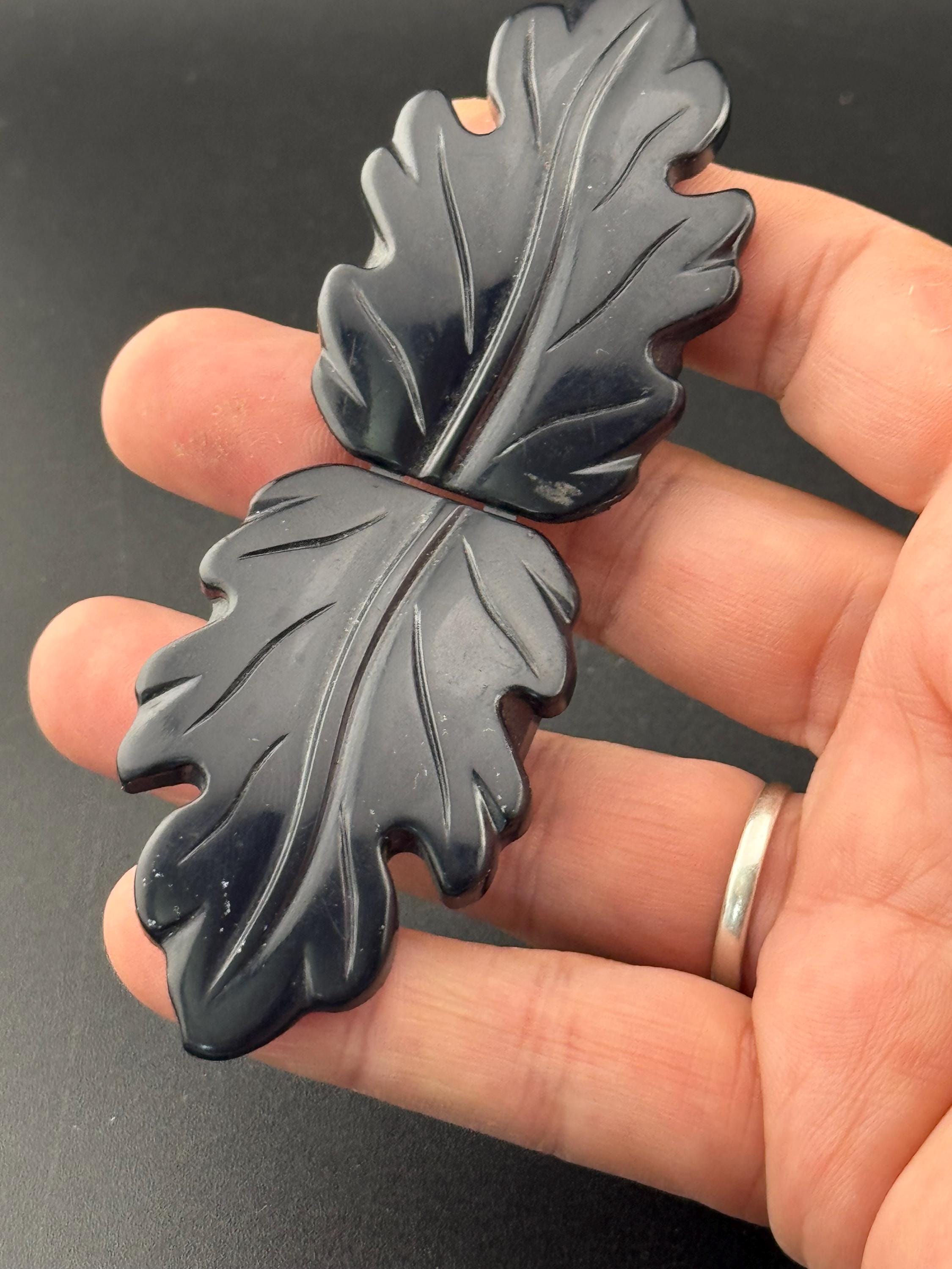 Vintage 2 part dark navy blue plastic leaf design belt buckle