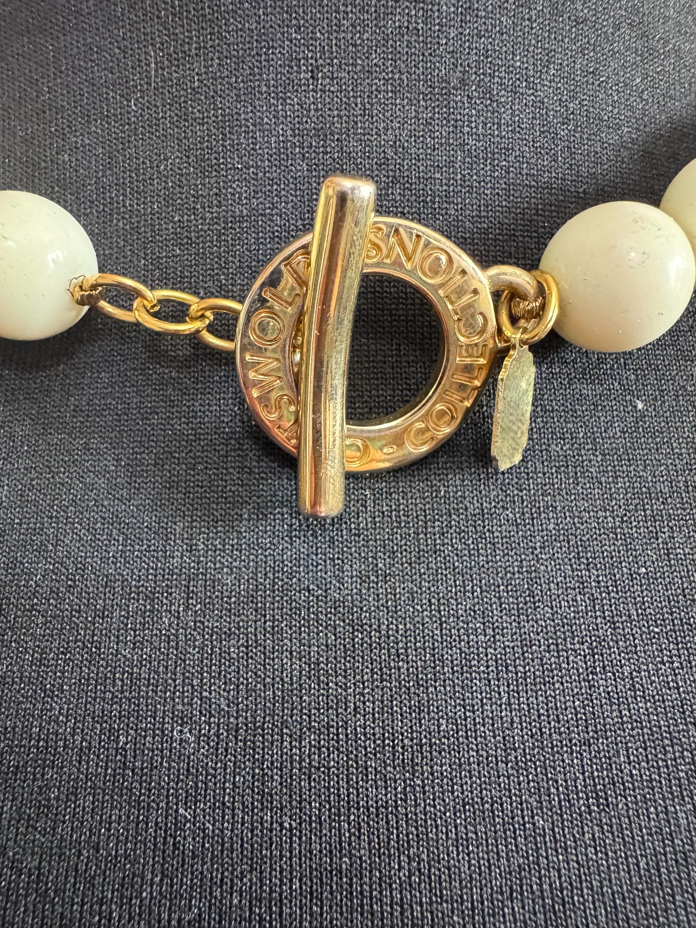 Signed Cotswold Collections Italian glass large beaded cream necklace adj to 50cm