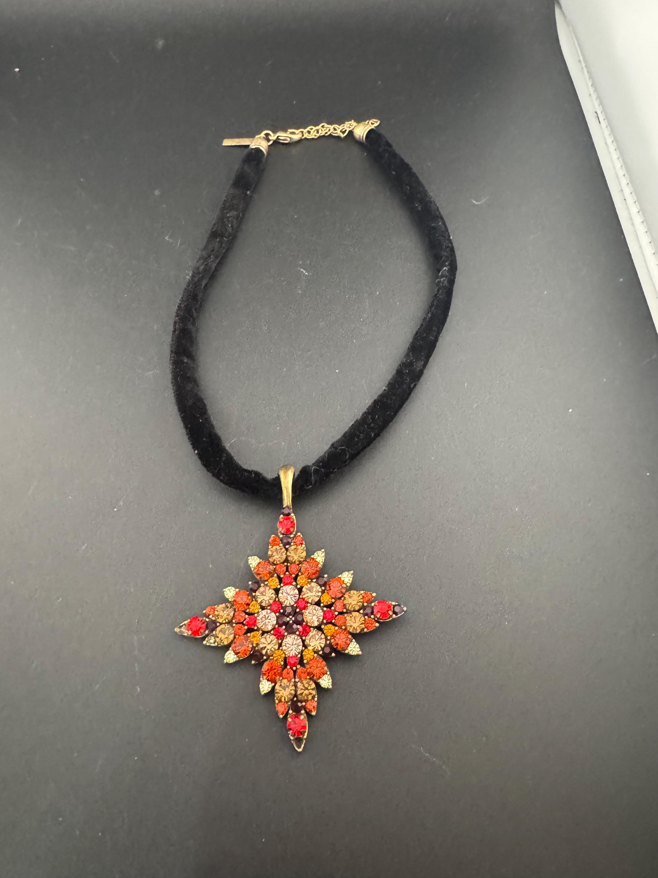 Signed Senso Di Donna Rhinestone Pendant Necklace: Red Orange Diamanté