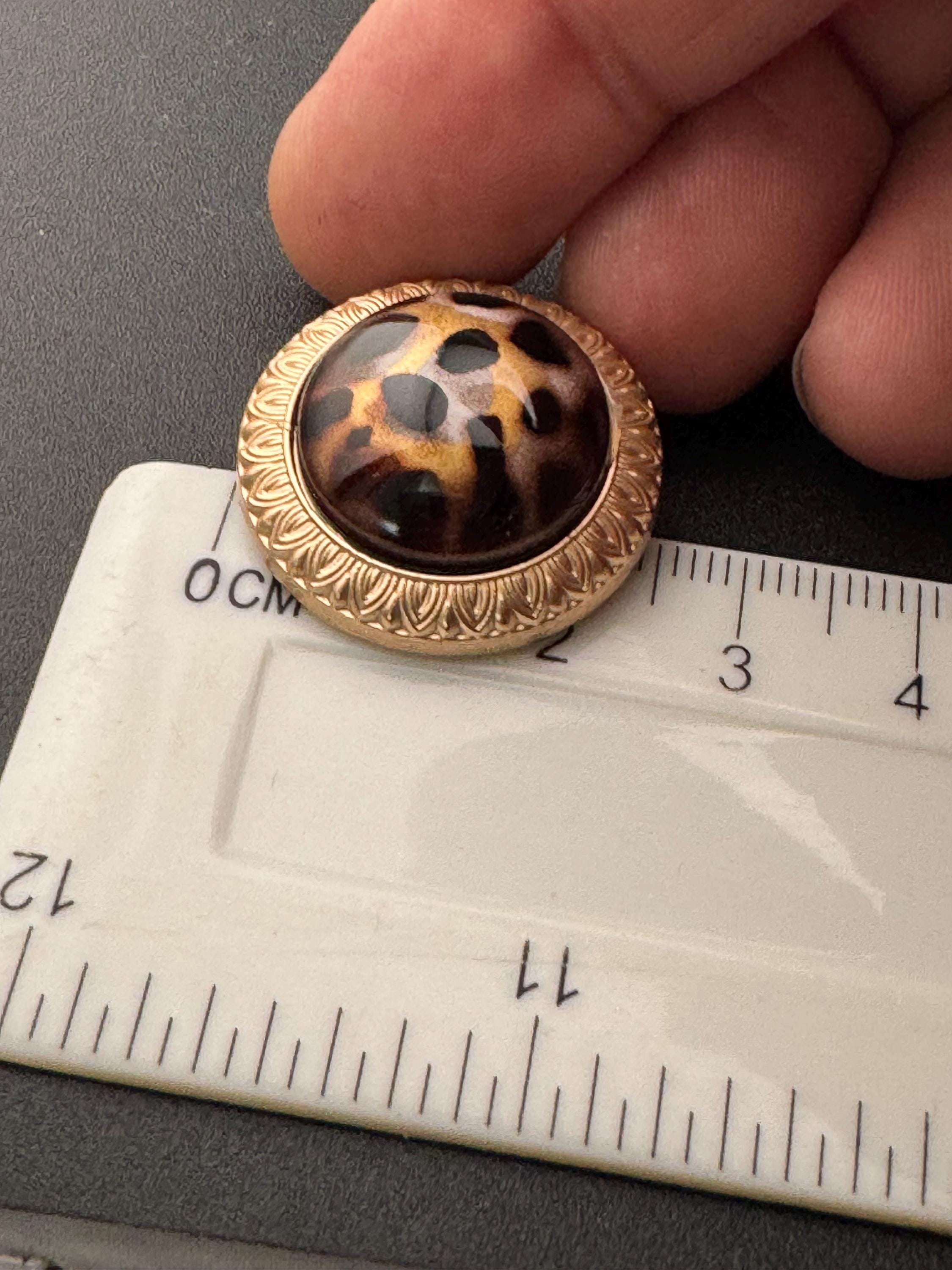 Leopard Print Buttons, Beige Brown Acrylic & Metal shank , 5 pack