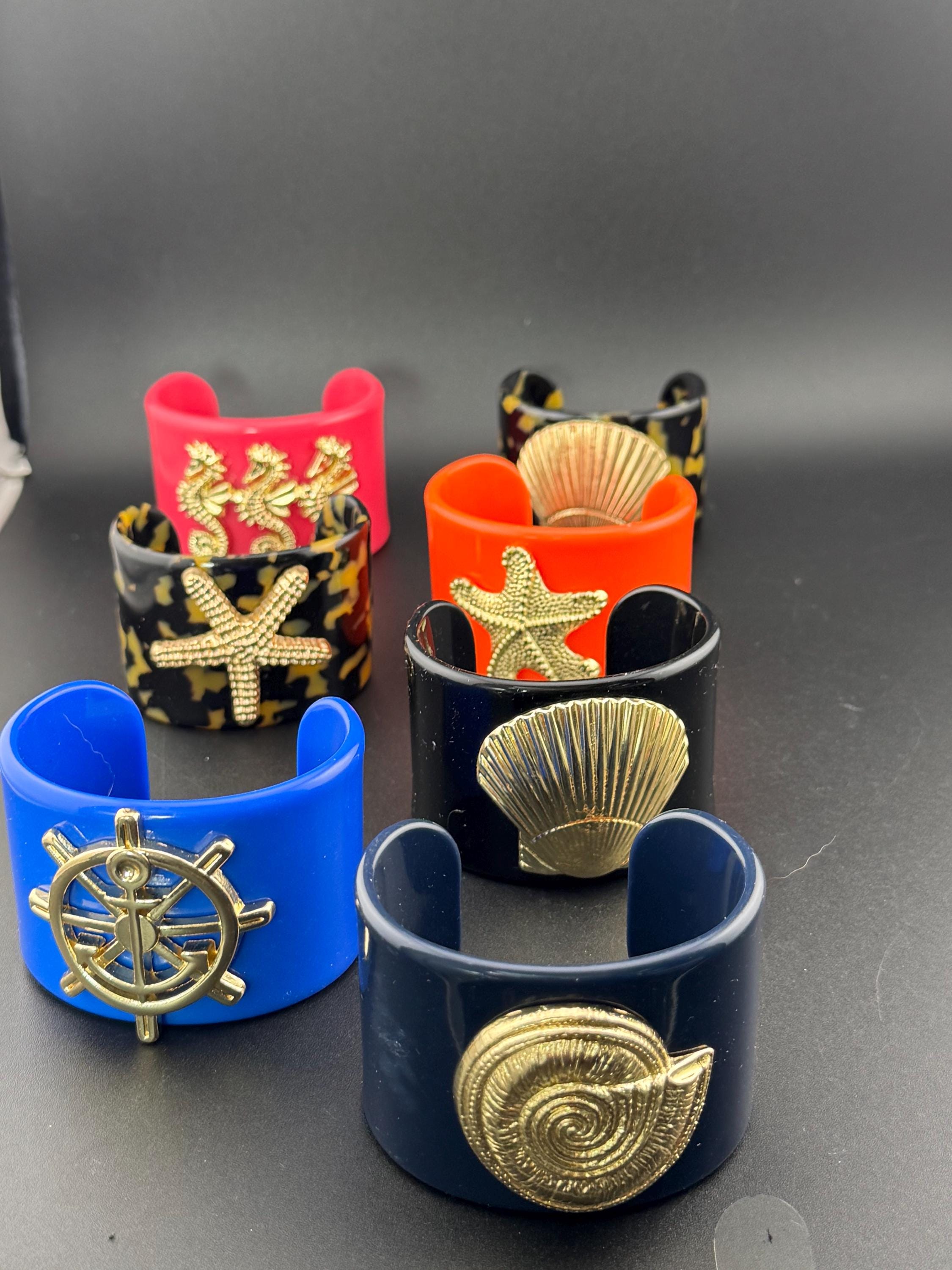 Retro Nautical Acrylic Cuff Bangle: Seashell, Seahorse, Ships Wheel