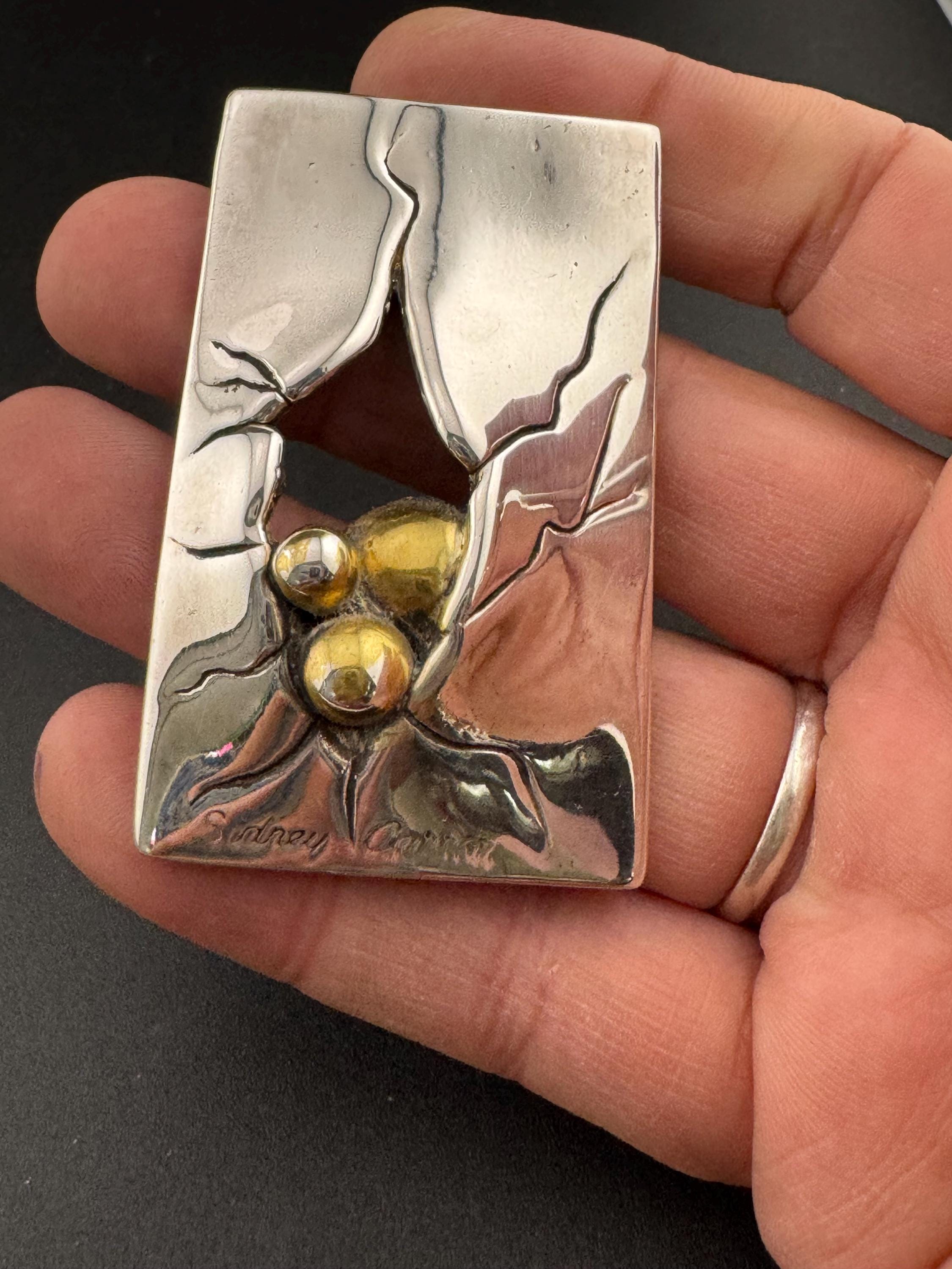 Signed SIDNEY CARRON Paris French designer large silver tone modernist brooch