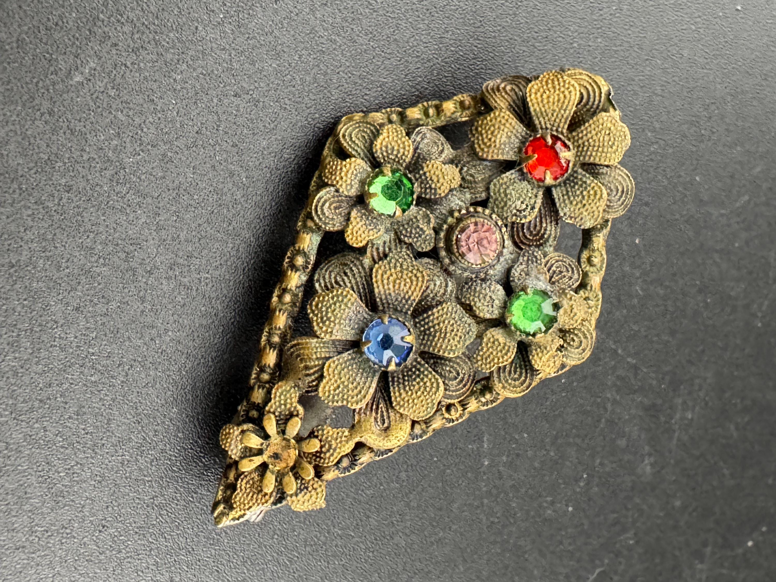 Small Czech Filigree Antique Brooch Emerald ruby sapphire Paste Rhinestone Diamanté Vintage 1920s