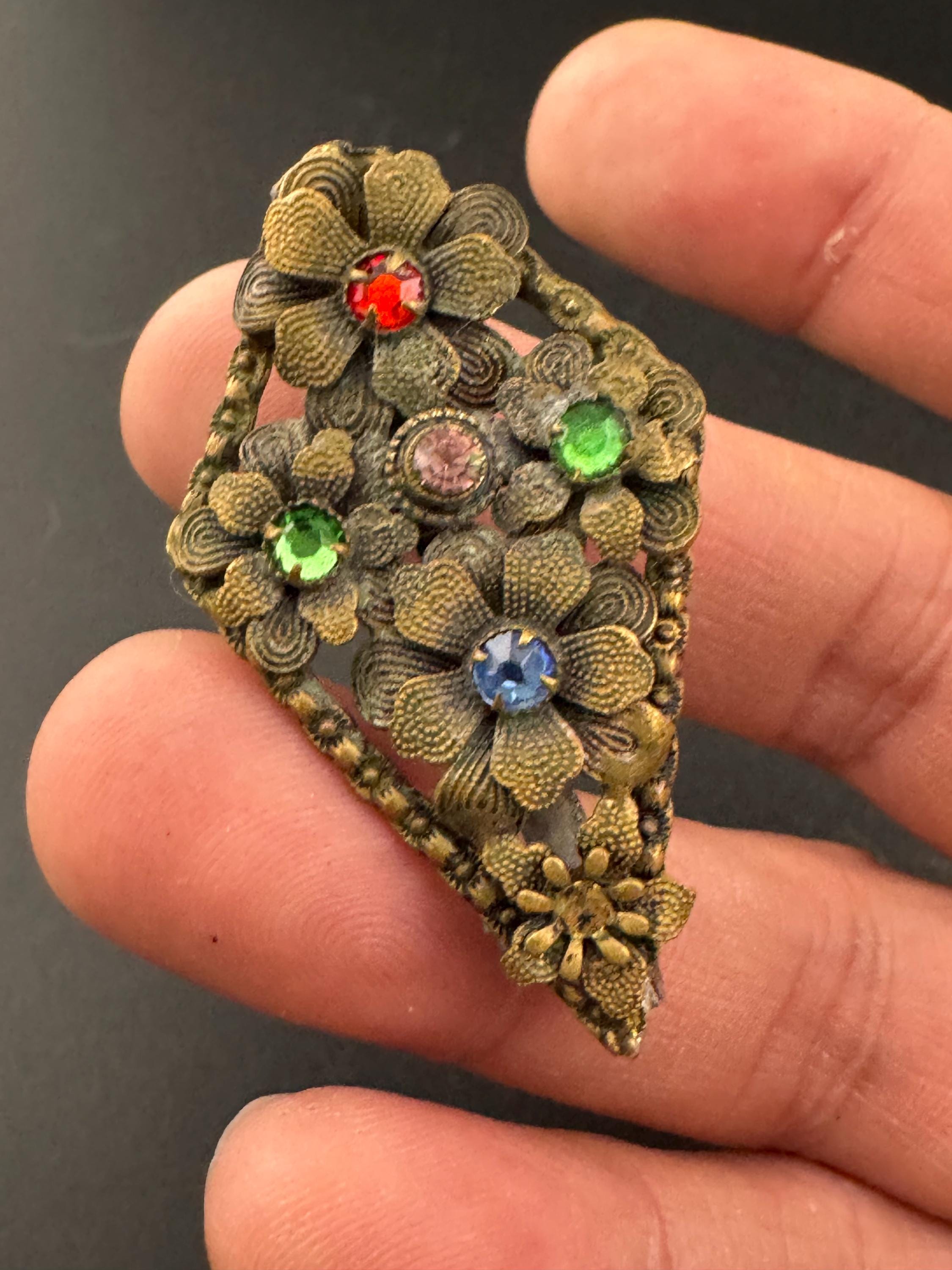 Small Czech Filigree Antique Brooch Emerald ruby sapphire Paste Rhinestone Diamanté Vintage 1920s