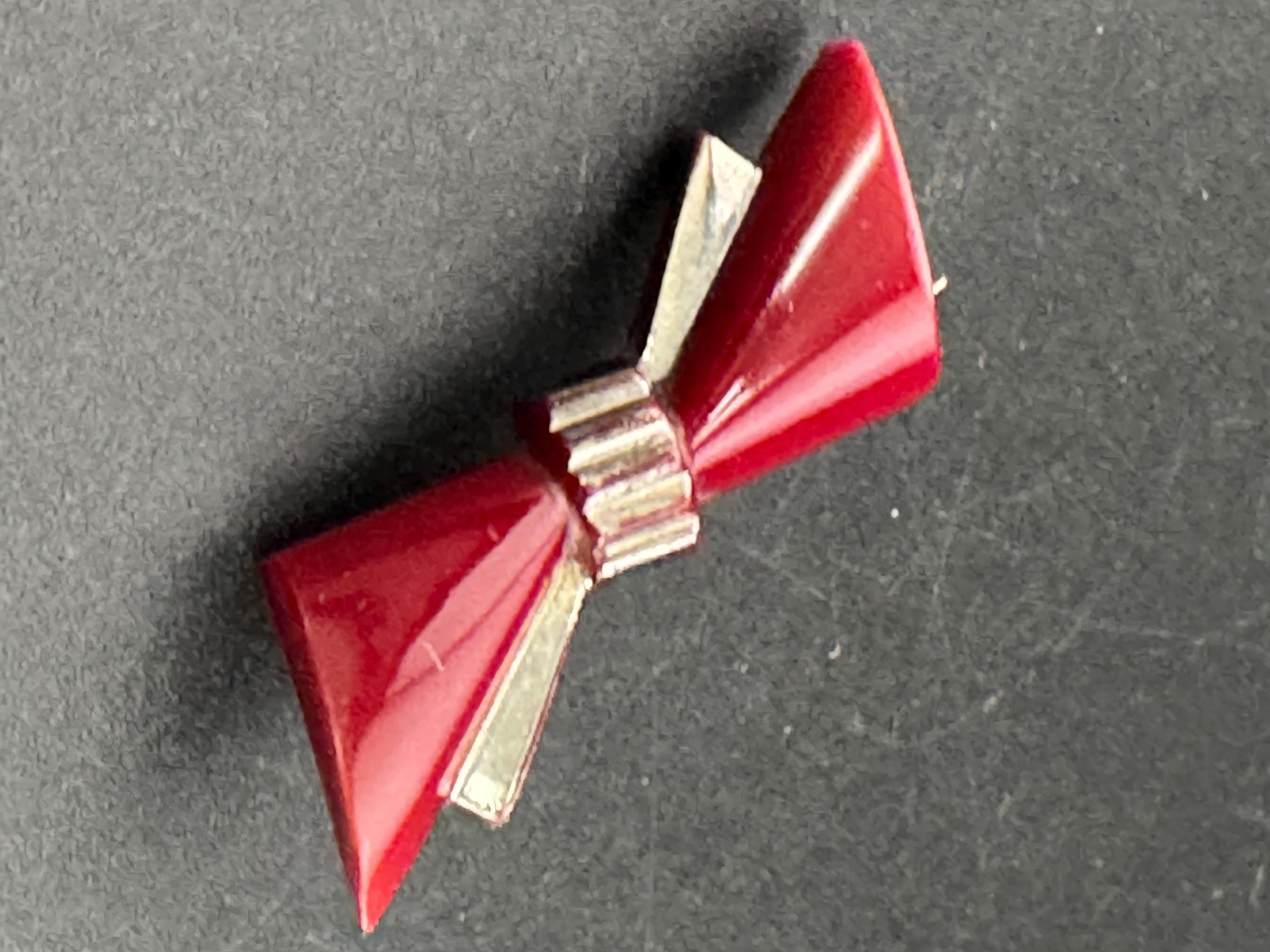 antique Czech Red moulded glass bow brooch silver art deco