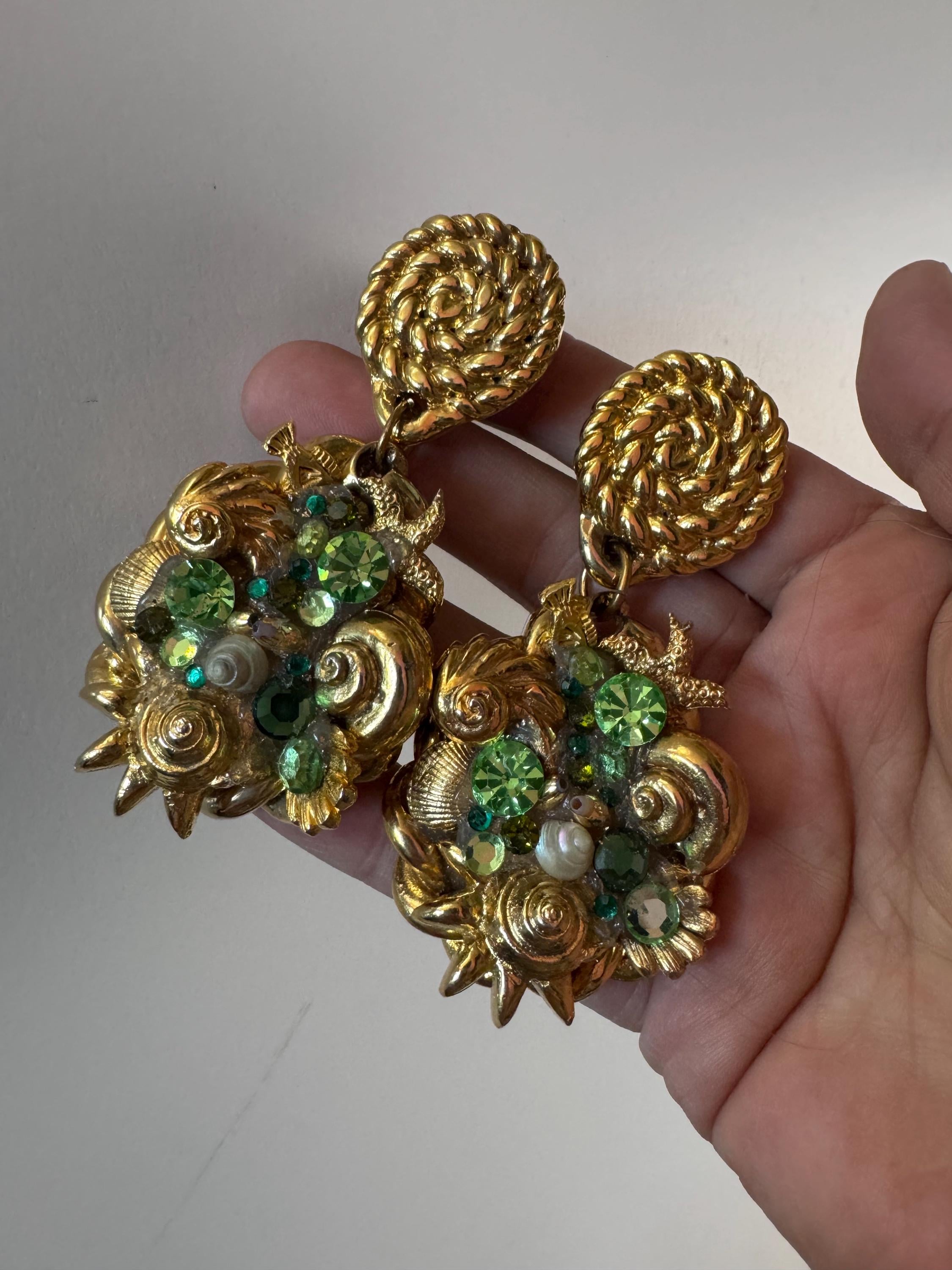 Huge 7cm Jacky De G designer gold tone oversized nautical shell and starfish drop clip on earrings with faux pearls and green rhinestones