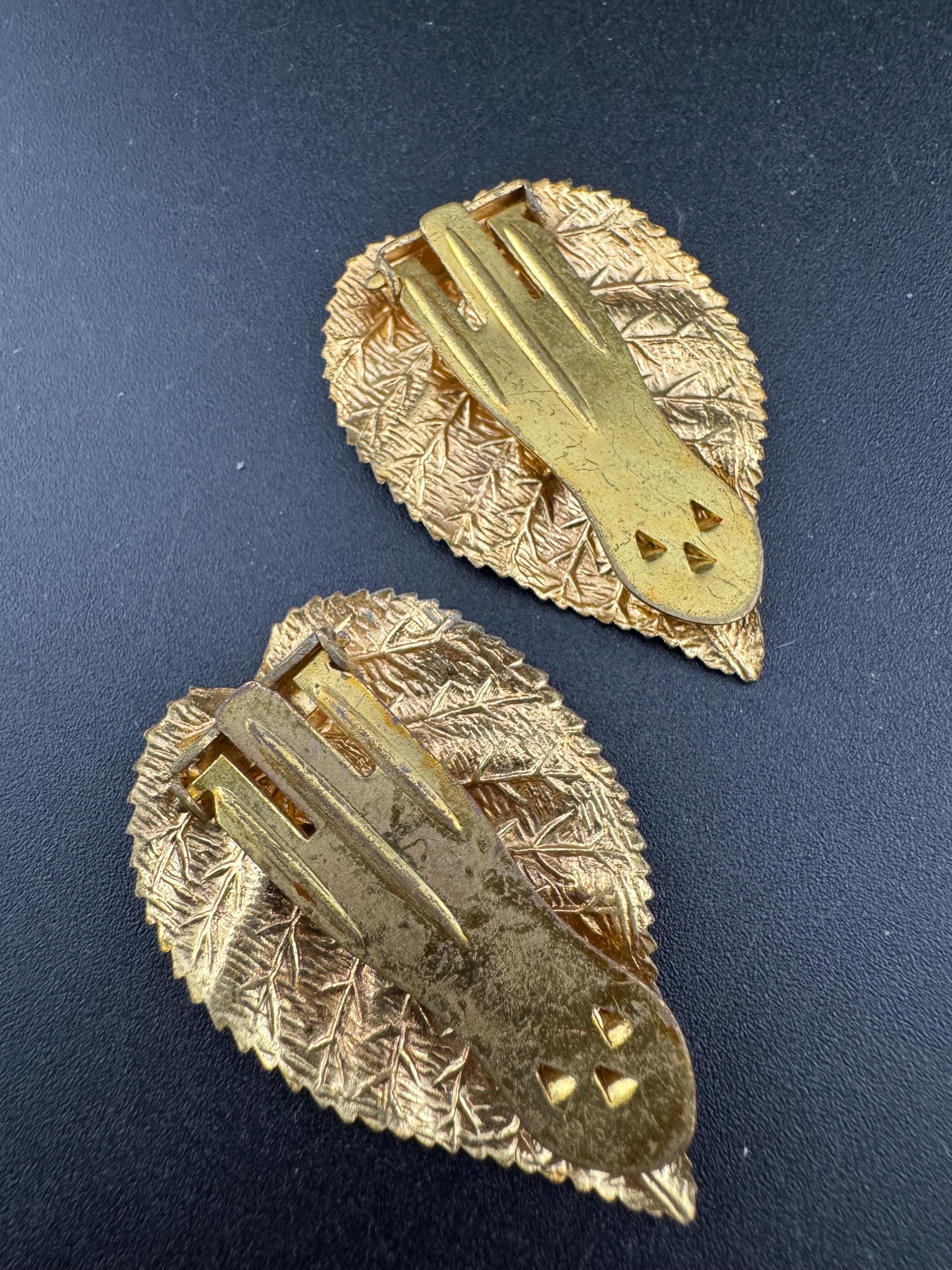 Art Deco Gold Tone Leaf Dress Clips: Czech Stamped Brass (4cm)
