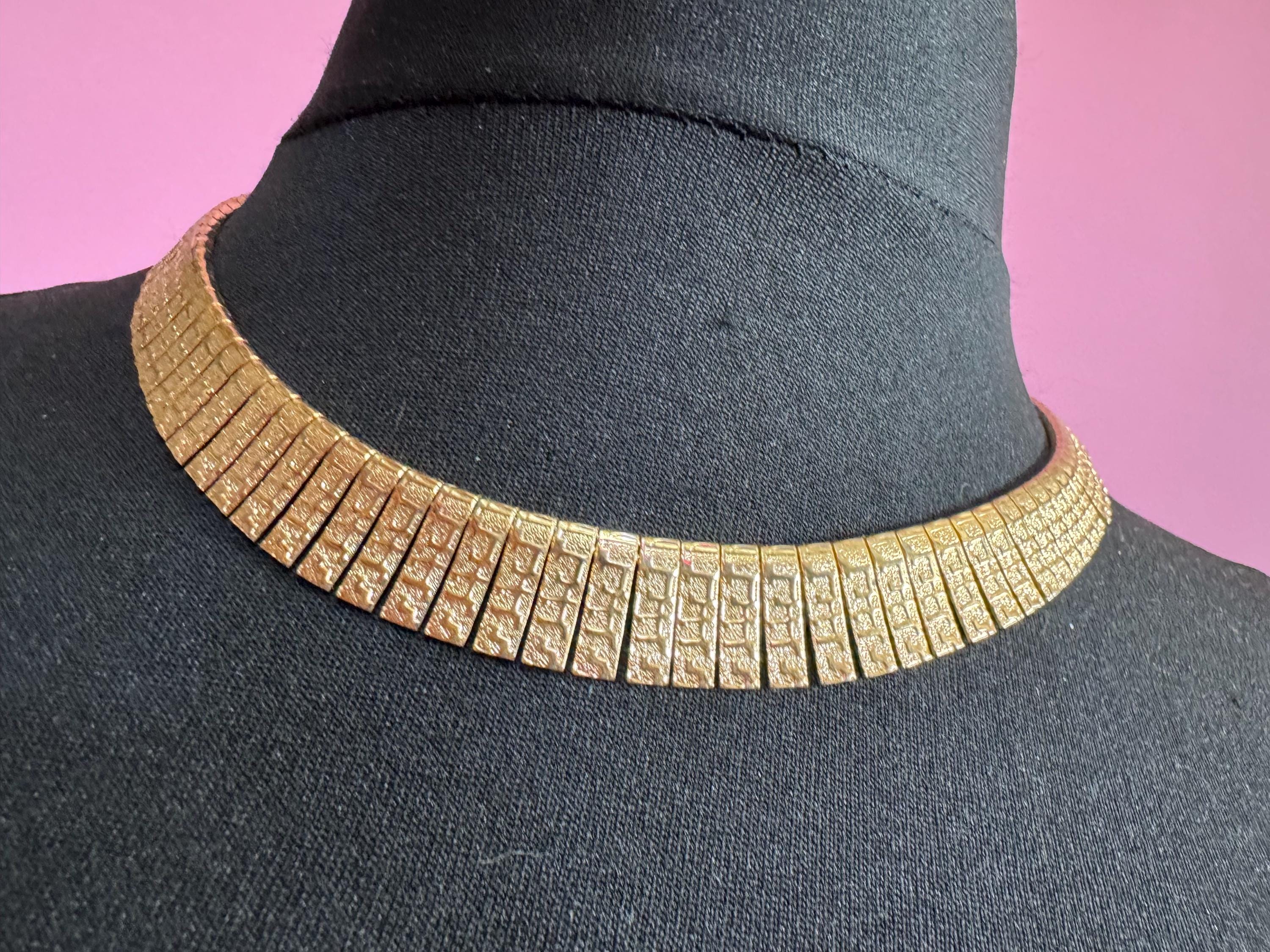 Vintage cleopatra Egyptian gold tone wide choker necklace