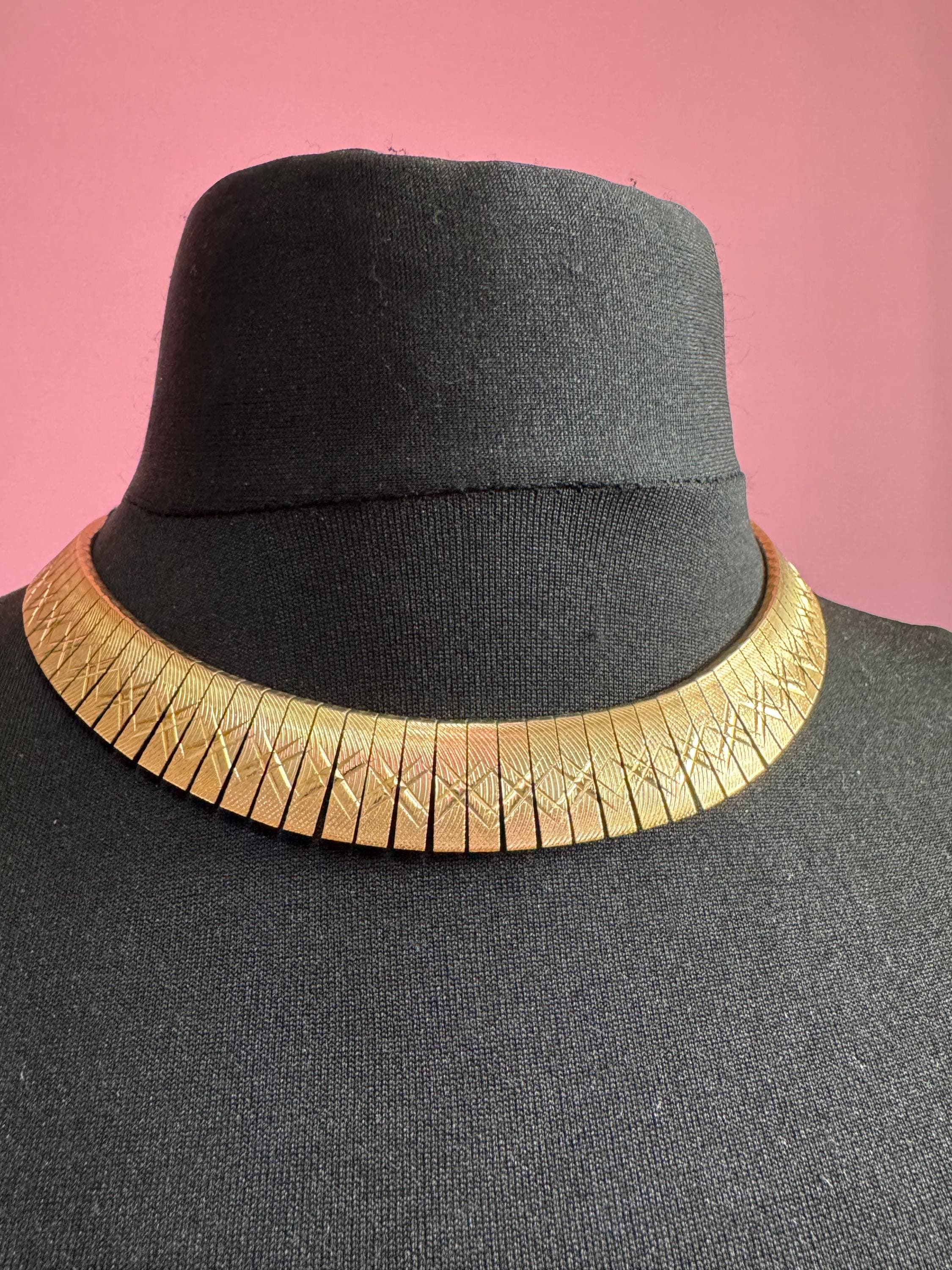 Vintage cleopatra Egyptian gold tone wide choker necklace
