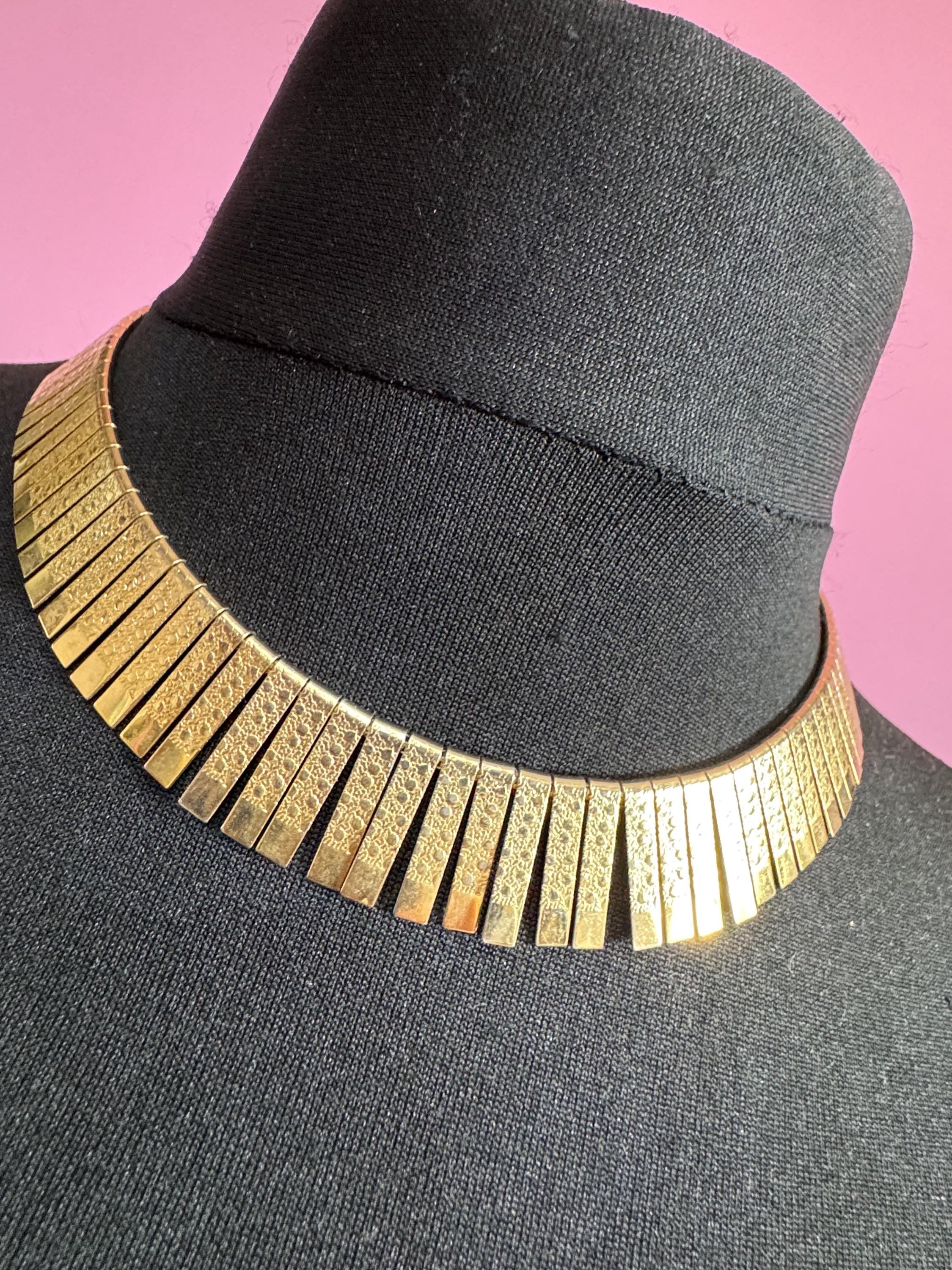 Vintage cleopatra Egyptian gold tone wide choker necklace
