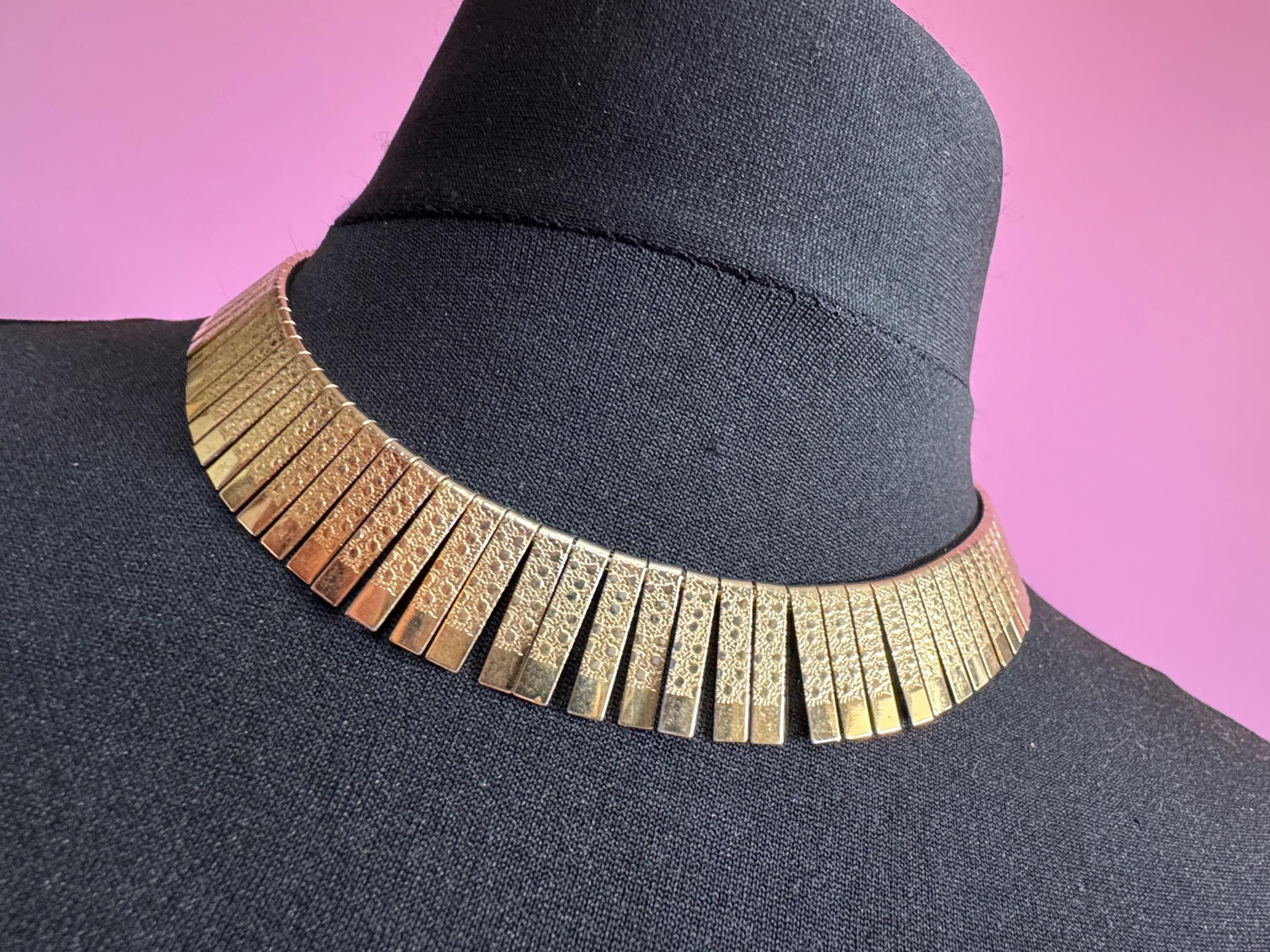 Vintage cleopatra Egyptian gold tone wide choker necklace