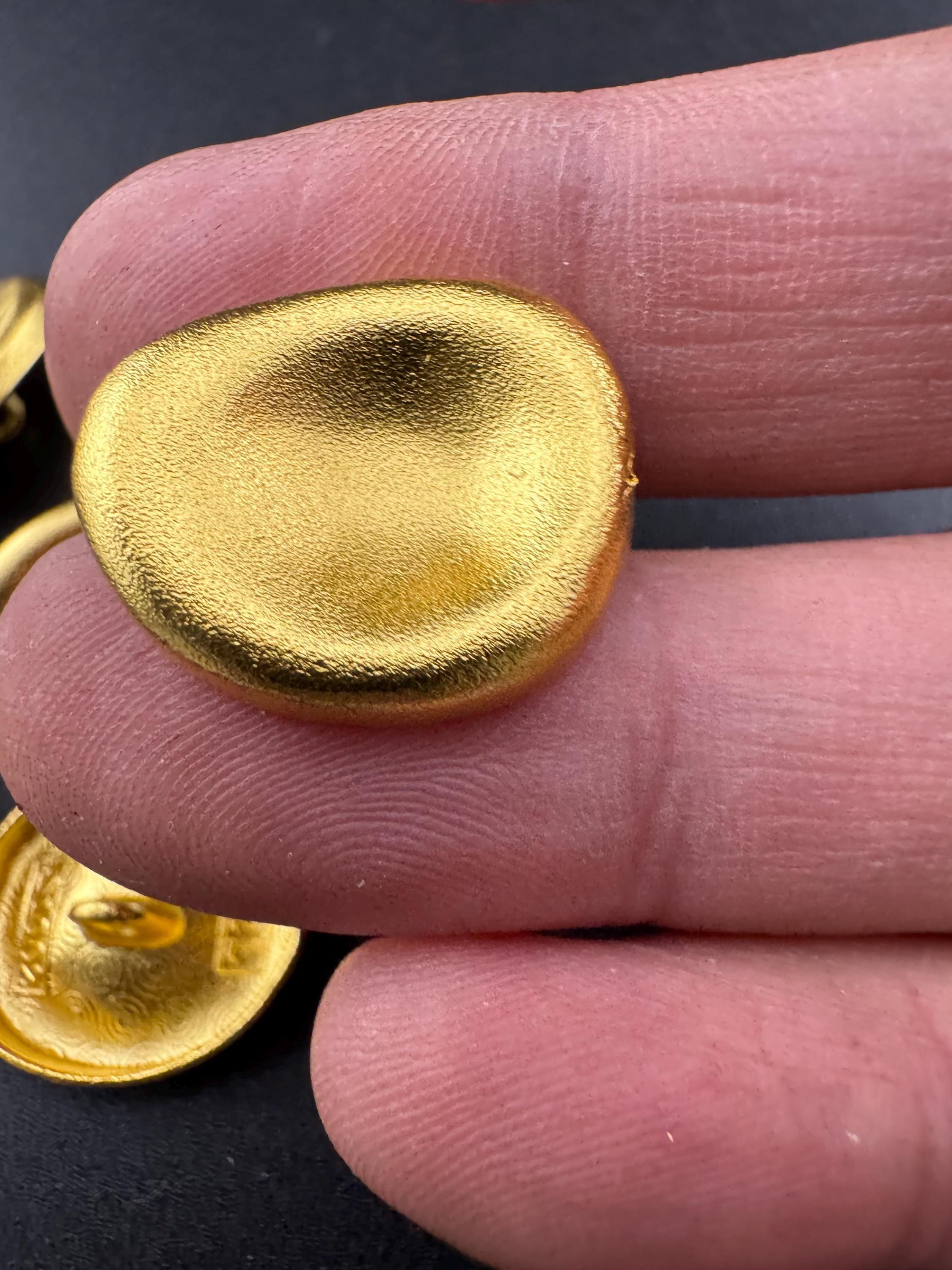 5 pieces Matt gold tone pebble buttons with metal shanks. choose your size 30mm or 20mm