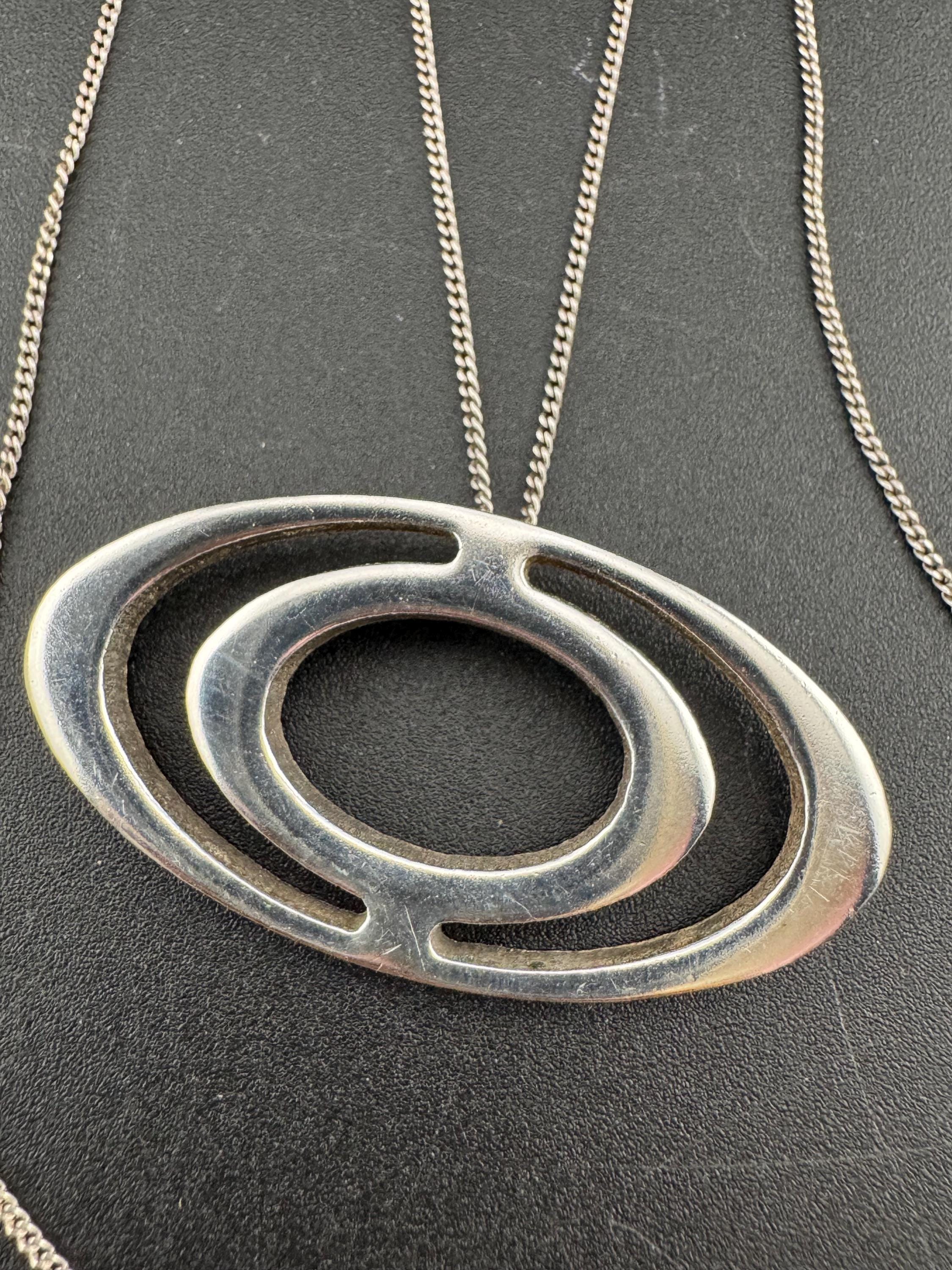Vintage newbridge silverware 925 sterling silver modernist oval pendant and chain 48cm necklace 14 grams