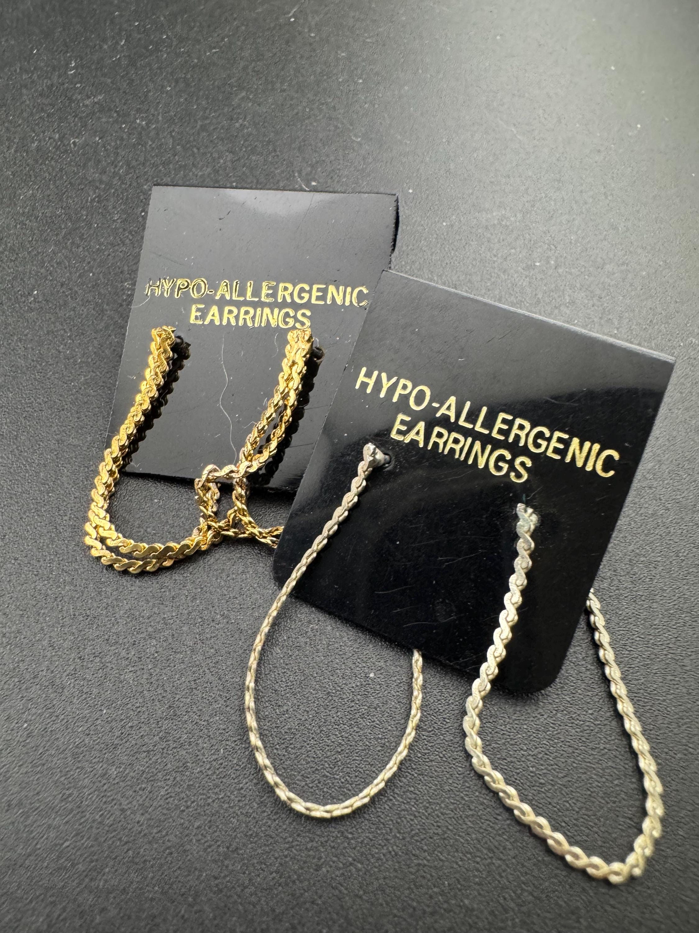 Vintage true 1980s silver tone hypoallergenic serpentine chain loop earrings deadstock unworn for pierced ears