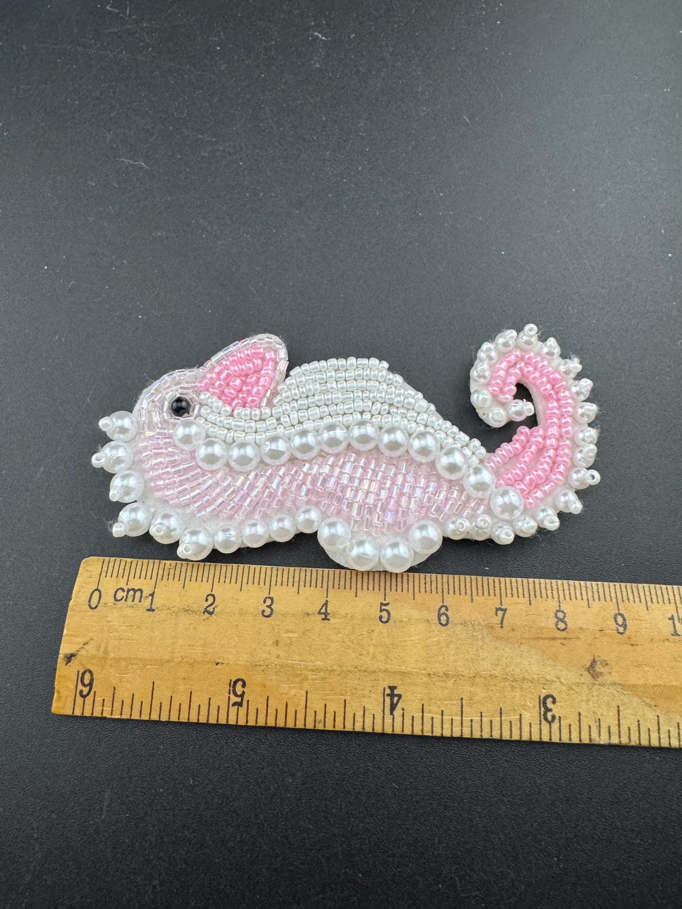 Large sew on faux pearl beaded pink and white seahorse patch 7cm tall pink seed beads nautical hippocampus patches appliqué