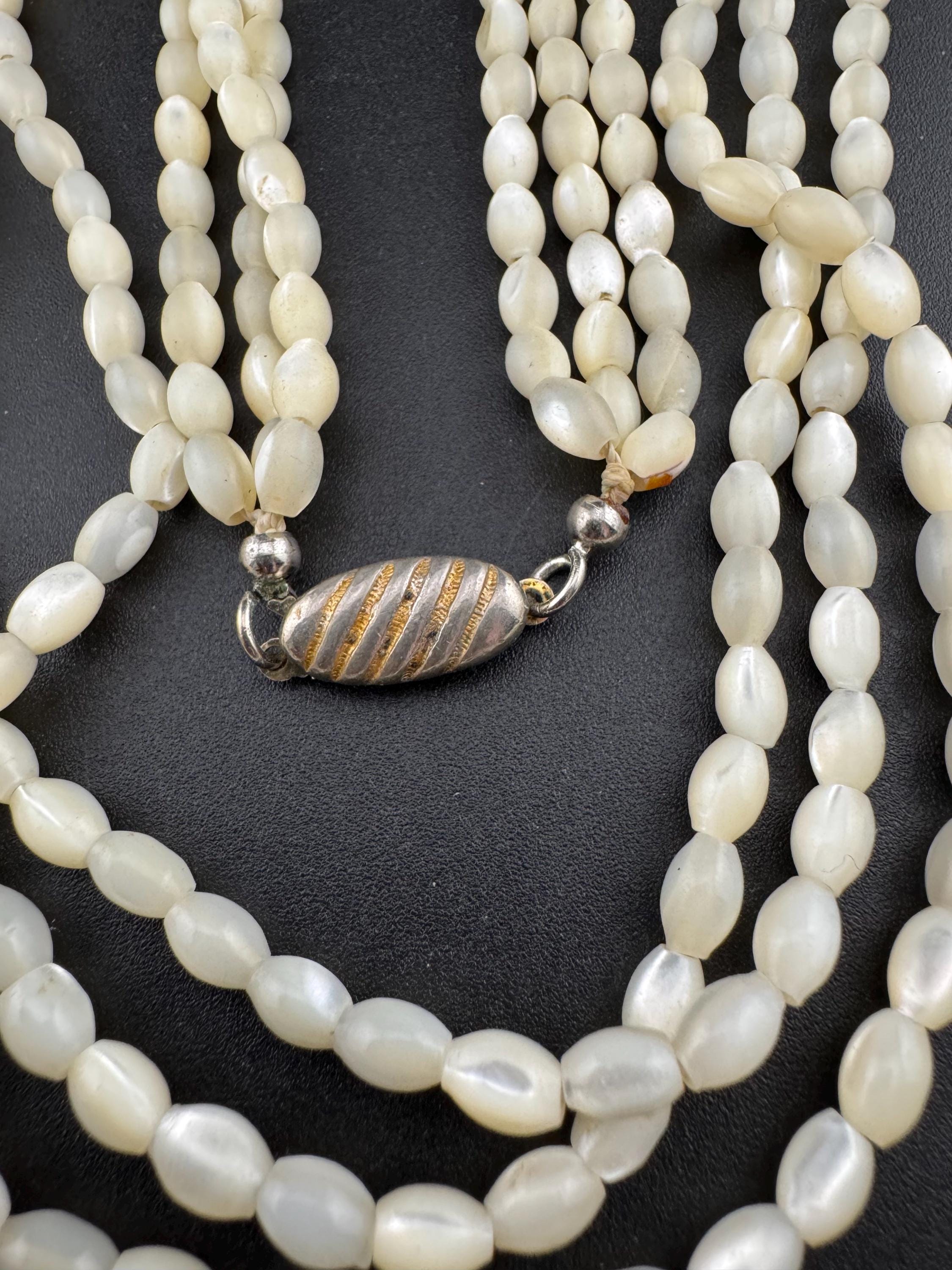 Vintage retro mother of pearl MOP Natural shell beaded necklace choker 44cm summer nautical boho festival style