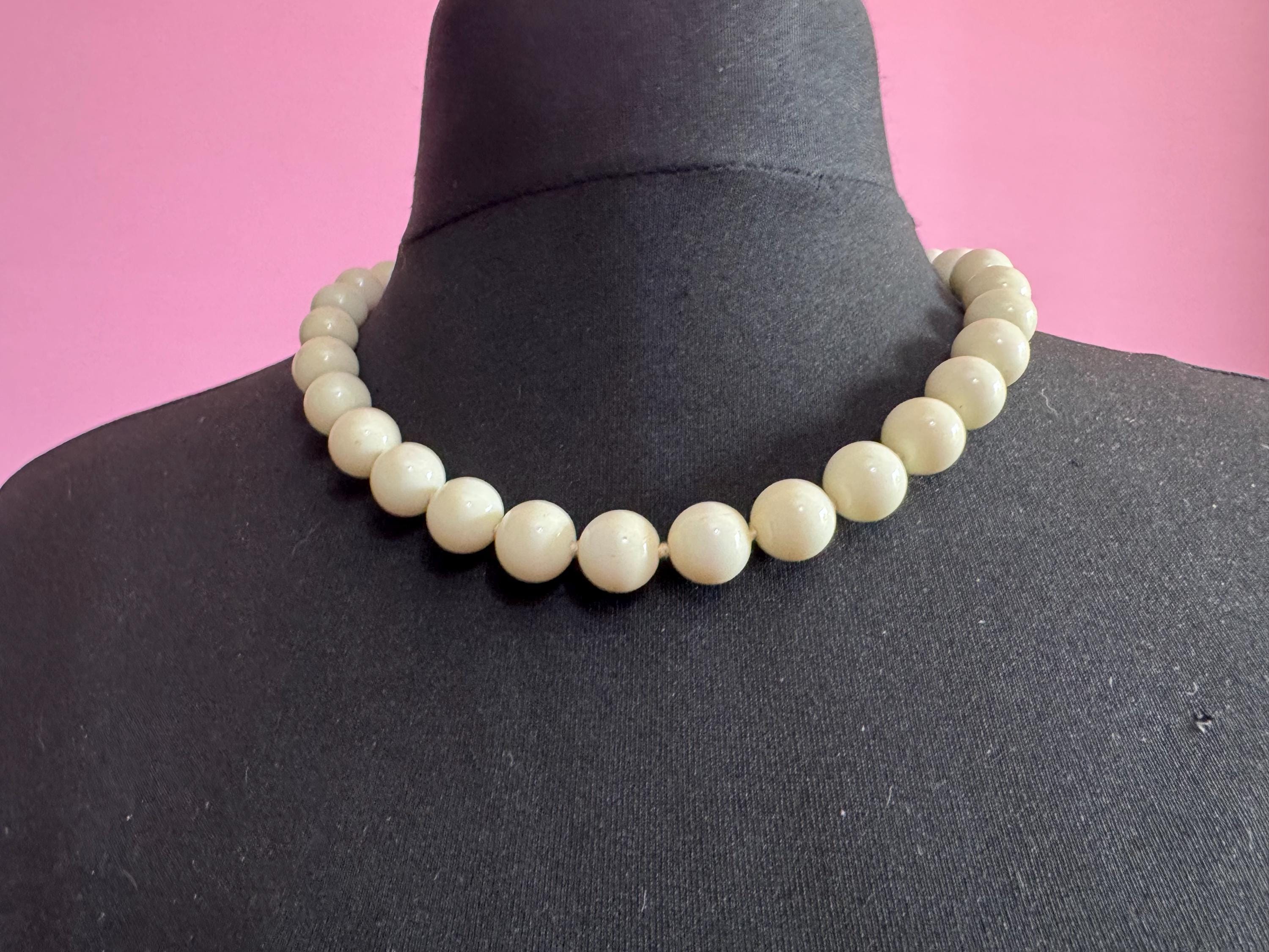 Signed Cotswold Collections Italian glass large beaded cream necklace adj to 50cm