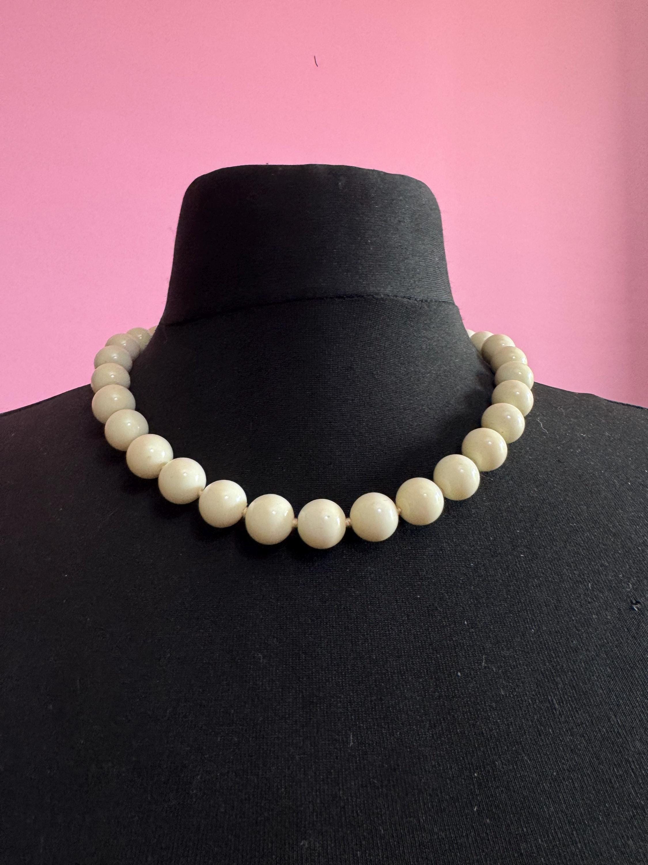 Signed Cotswold Collections Italian glass large beaded cream necklace adj to 50cm