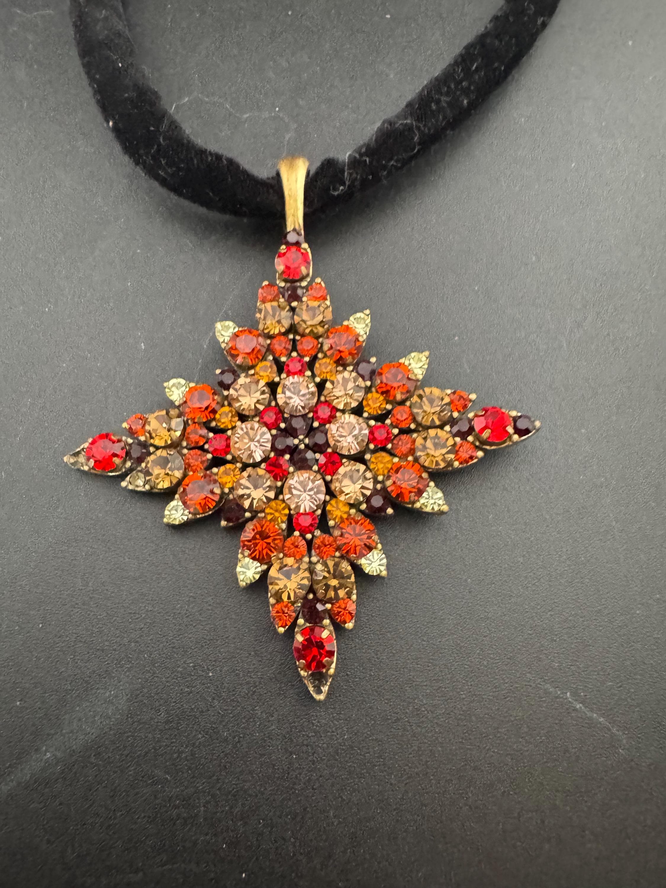 Signed Senso Di Donna Rhinestone Pendant Necklace: Red Orange Diamanté