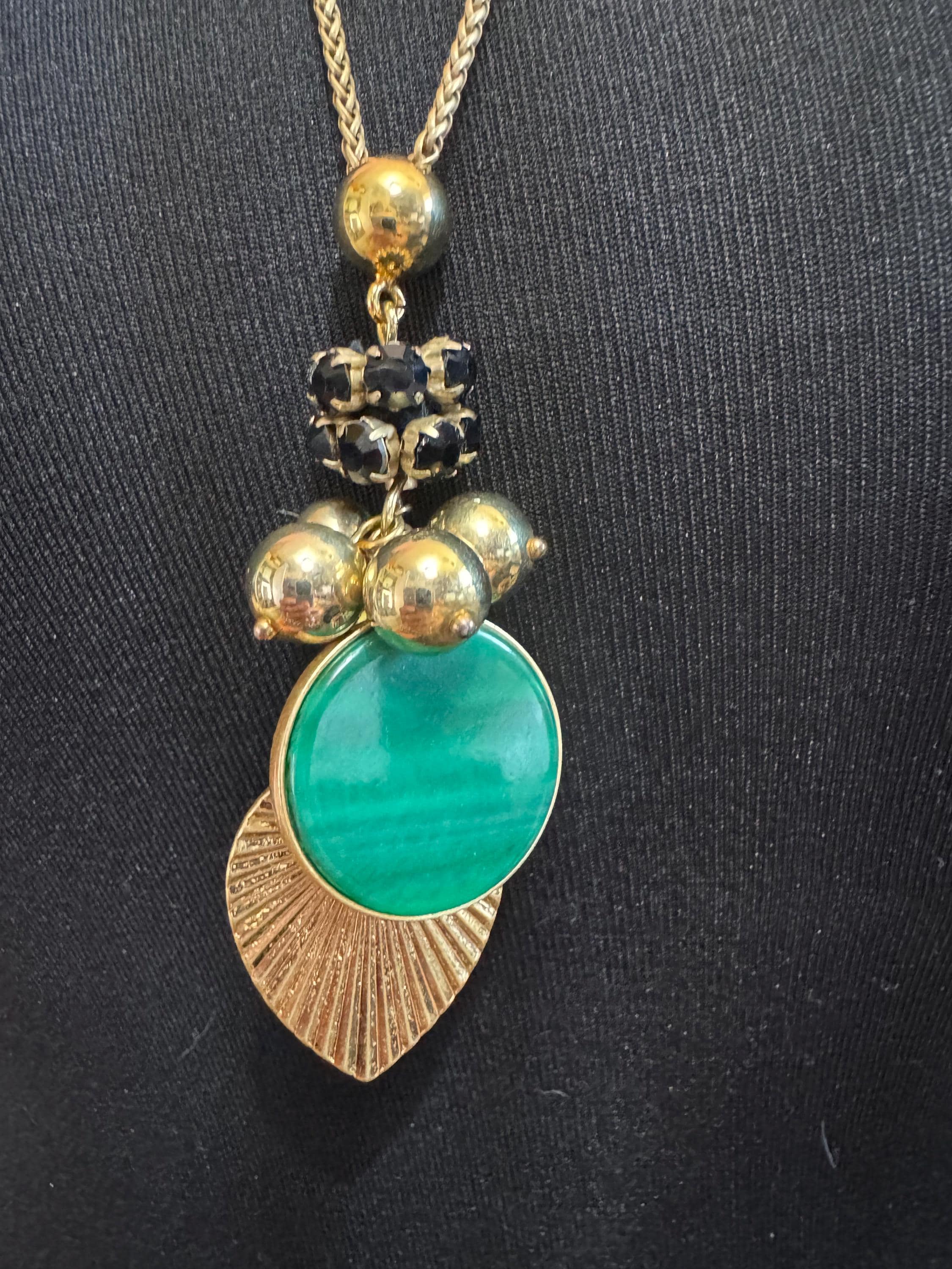 Signed Ann Taylor Green Leaf Pendant Necklace, Gold Tone