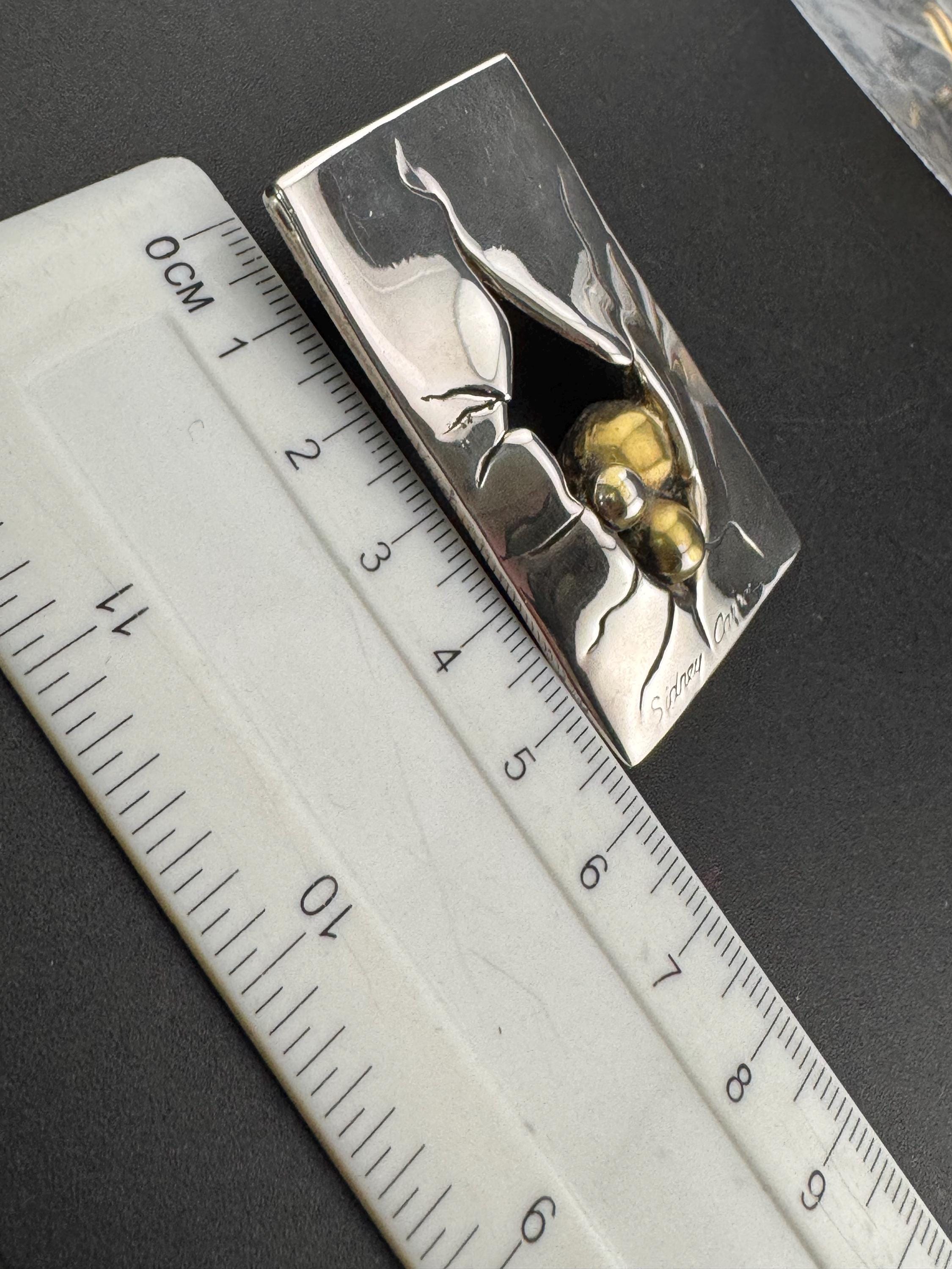 Signed SIDNEY CARRON Paris French designer large silver tone modernist brooch